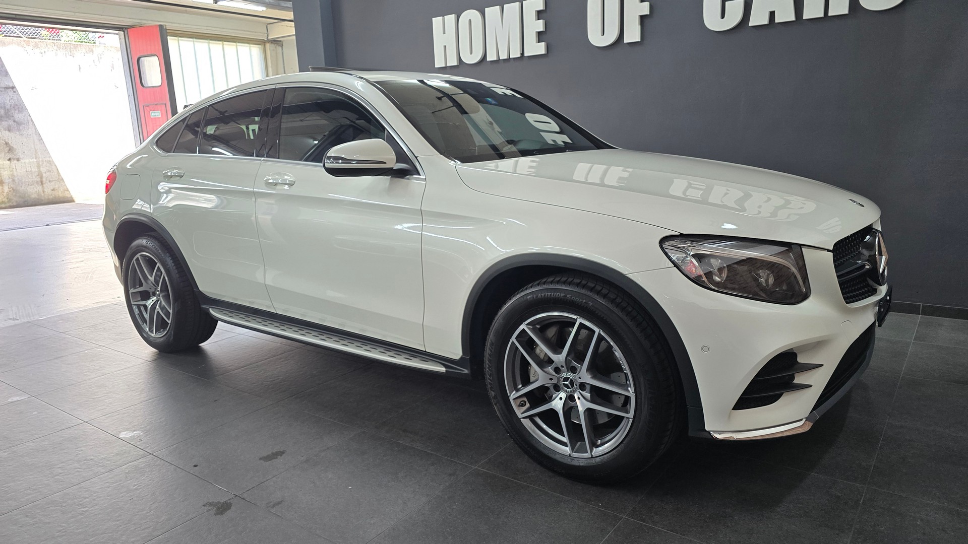 MERCEDES-BENZ GLC Coupé 300 AMG Line 4Matic 9G-Tronic-image-17