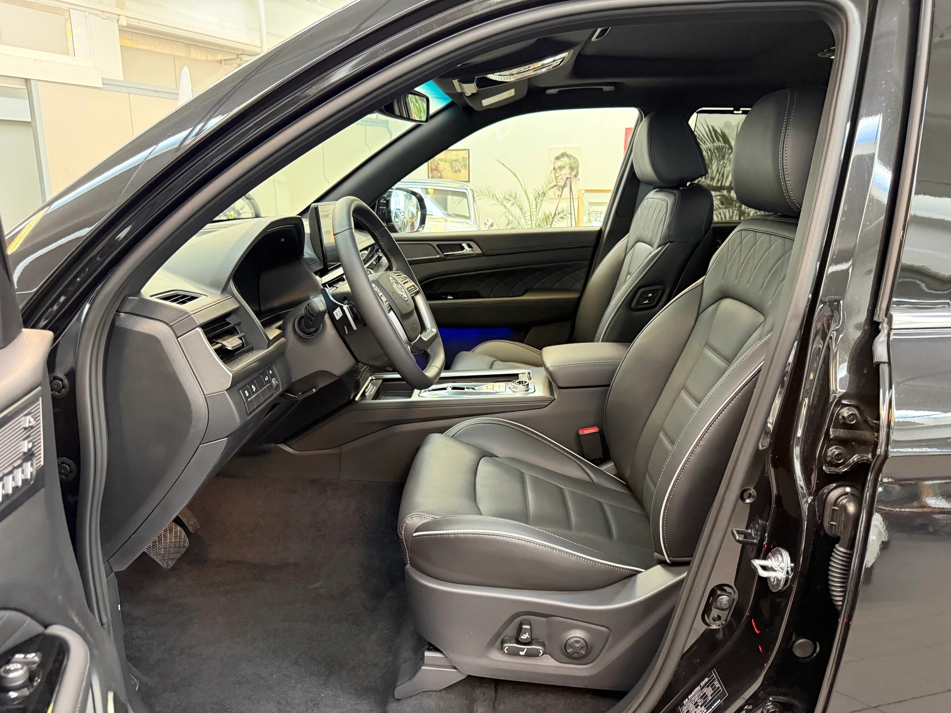KGM-SsangYong Rexton 2.2 CRDi Blackline 4WD AT-image-1