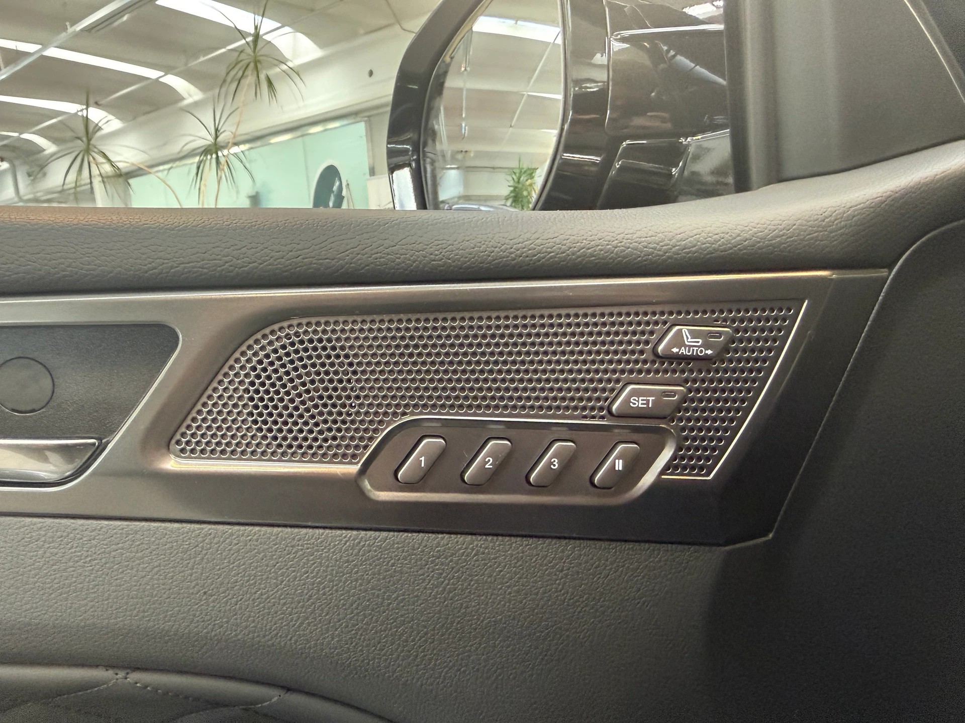 KGM-SsangYong Rexton 2.2 CRDi Blackline 4WD AT-image-8