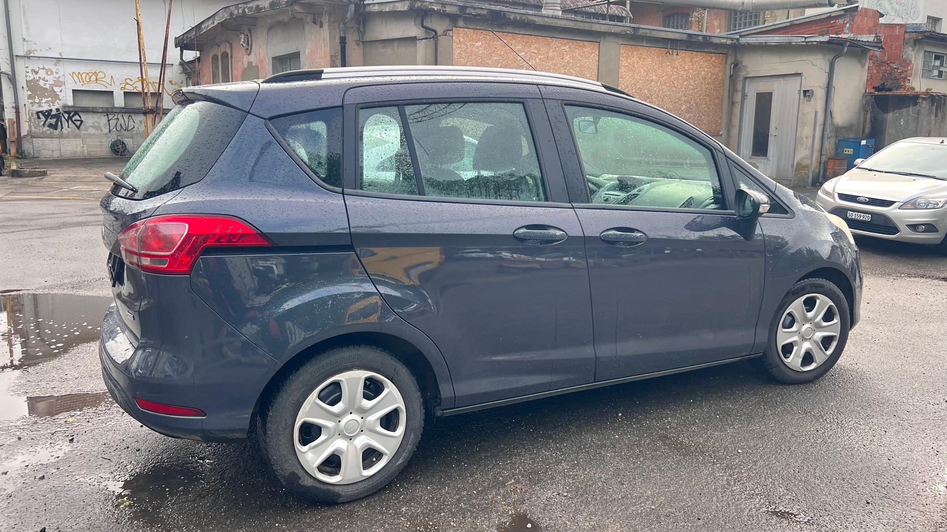 FORD B-Max 1.0 SCTi TitaniumX-image-2