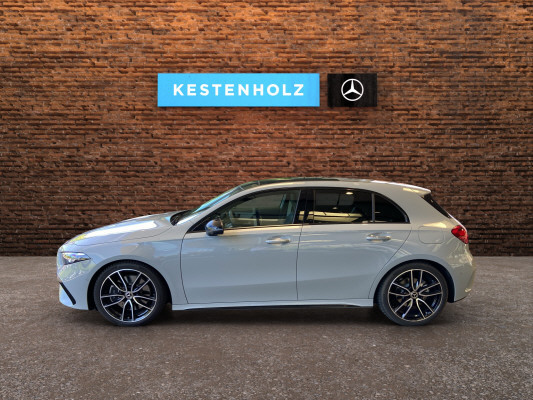 MERCEDES-BENZ A 250 4Matic 8G-DCT-showroom-element-3