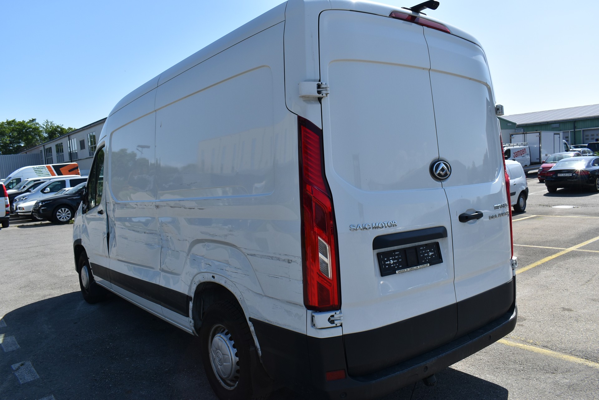 MAXUS Deliver 9 2.0D L3H2 FWD Base-image-7