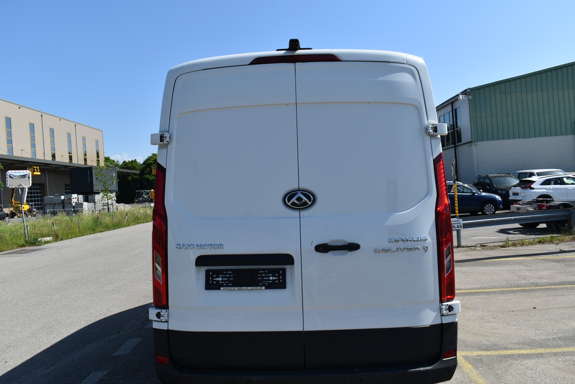 MAXUS Deliver 9 2.0D L3H2 FWD Base-image-6
