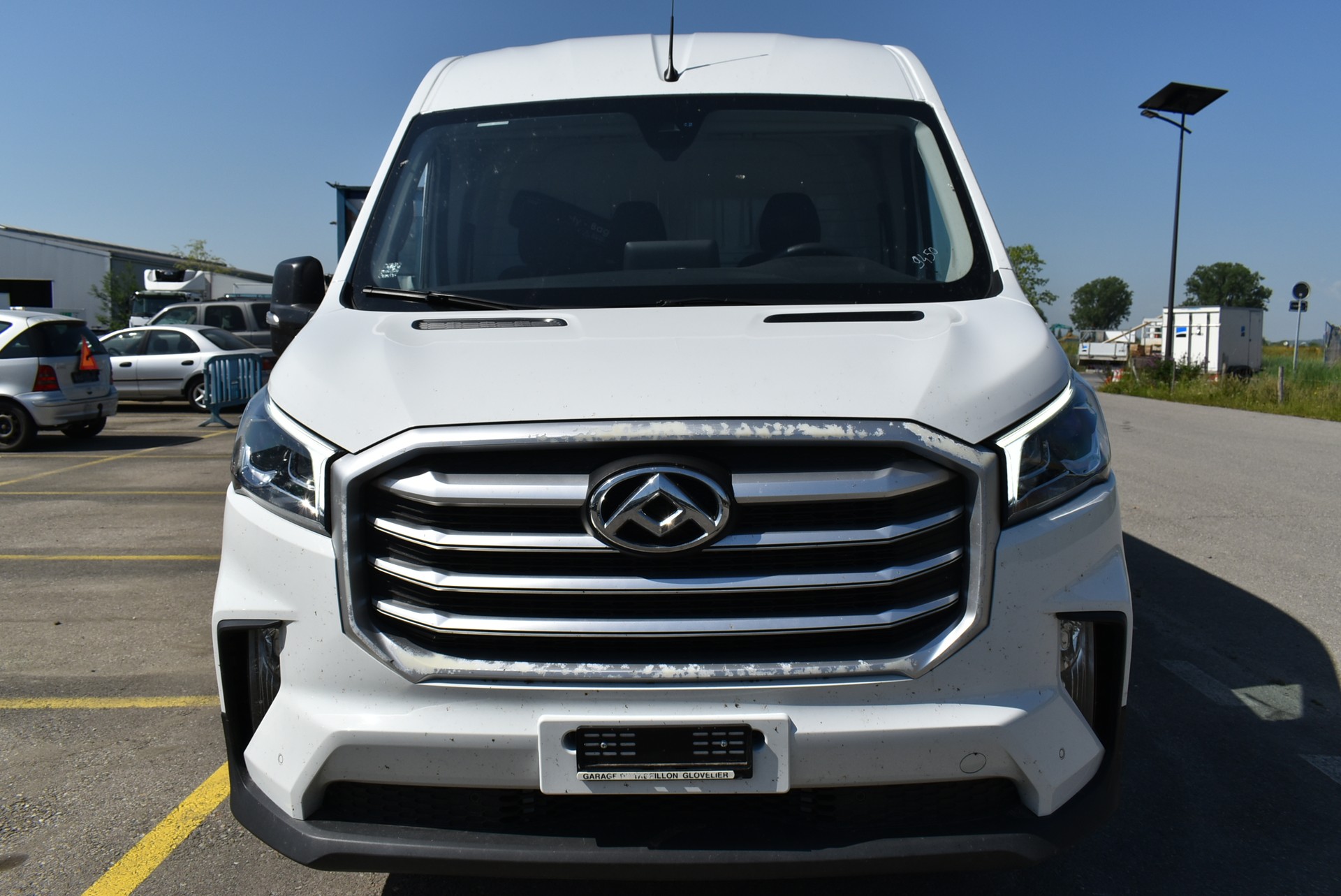 MAXUS Deliver 9 2.0D L3H2 FWD Base-image-3