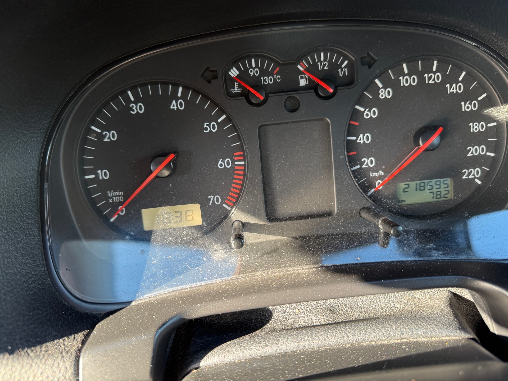 VW GOLF-image-9