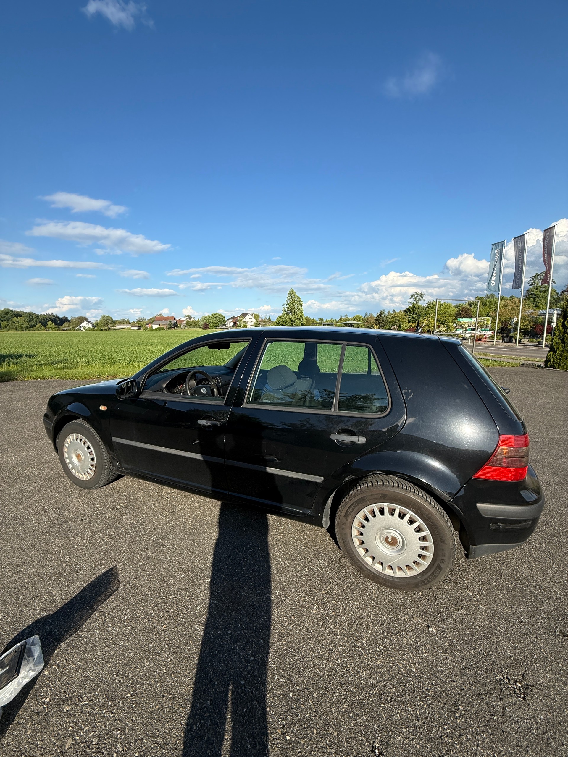 VW GOLF-image-3