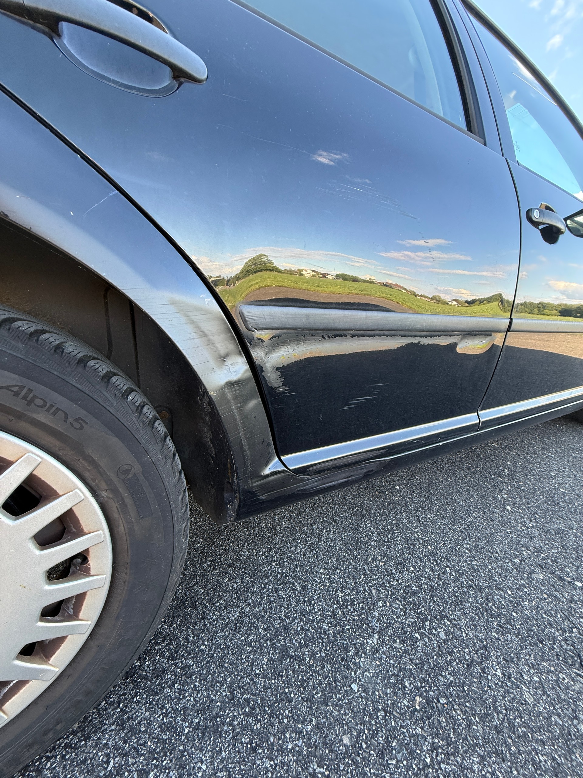 VW GOLF-image-6