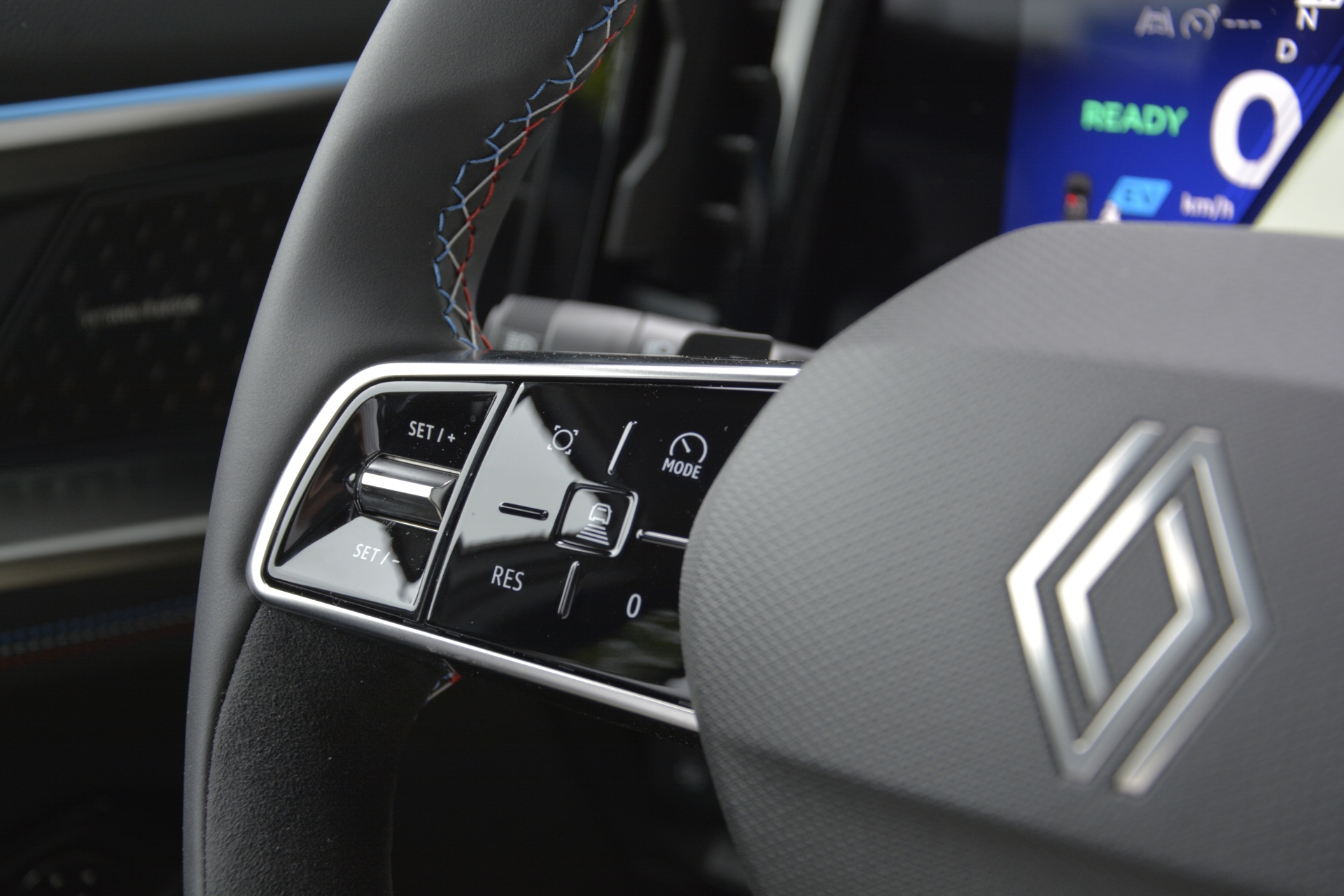 RENAULT RAFALE esprit Alpine full hybrid E-Tech 200-image-12
