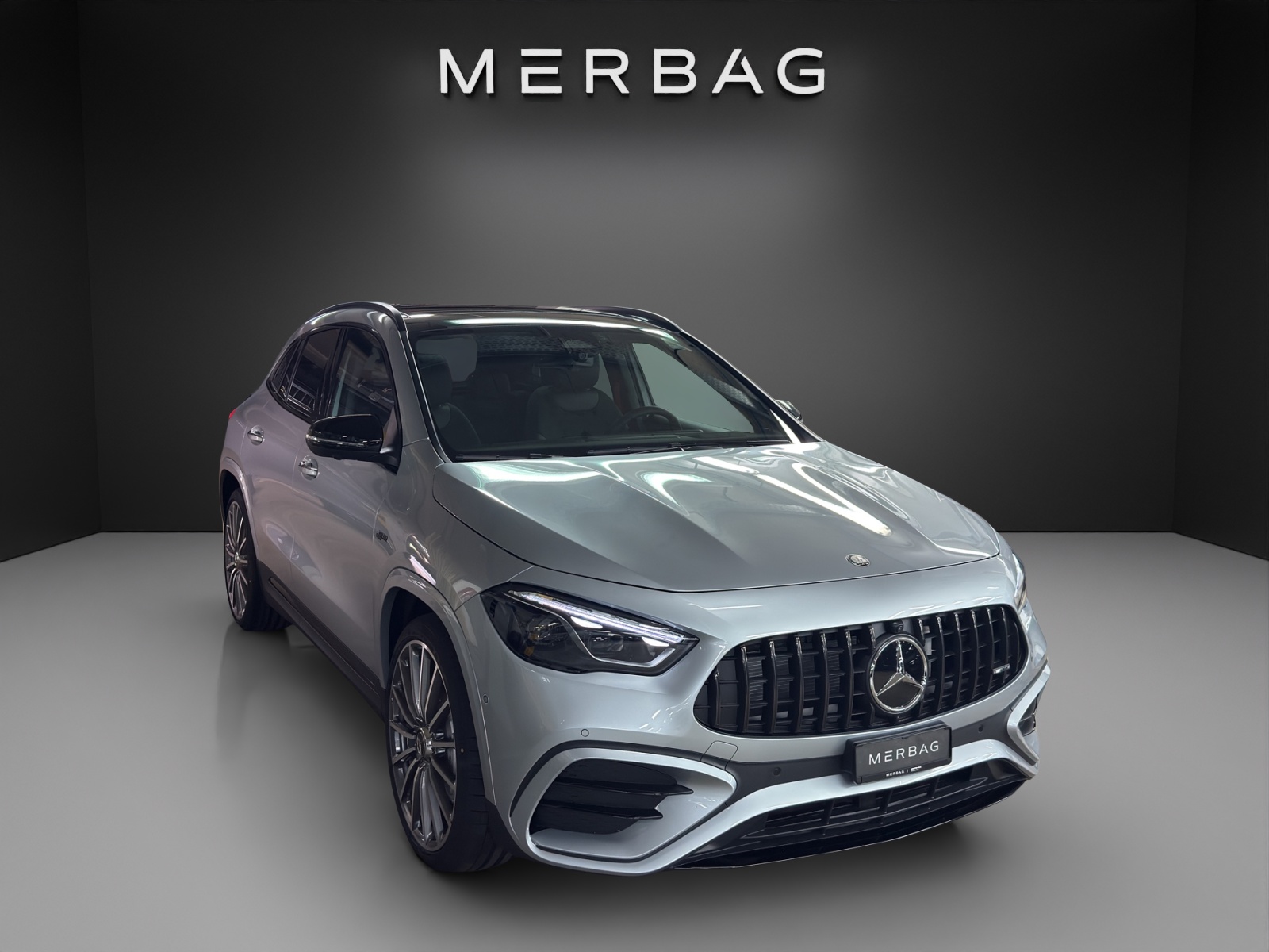 MERCEDES-BENZ GLA AMG 35 4Matic 8G-DCT-image-5