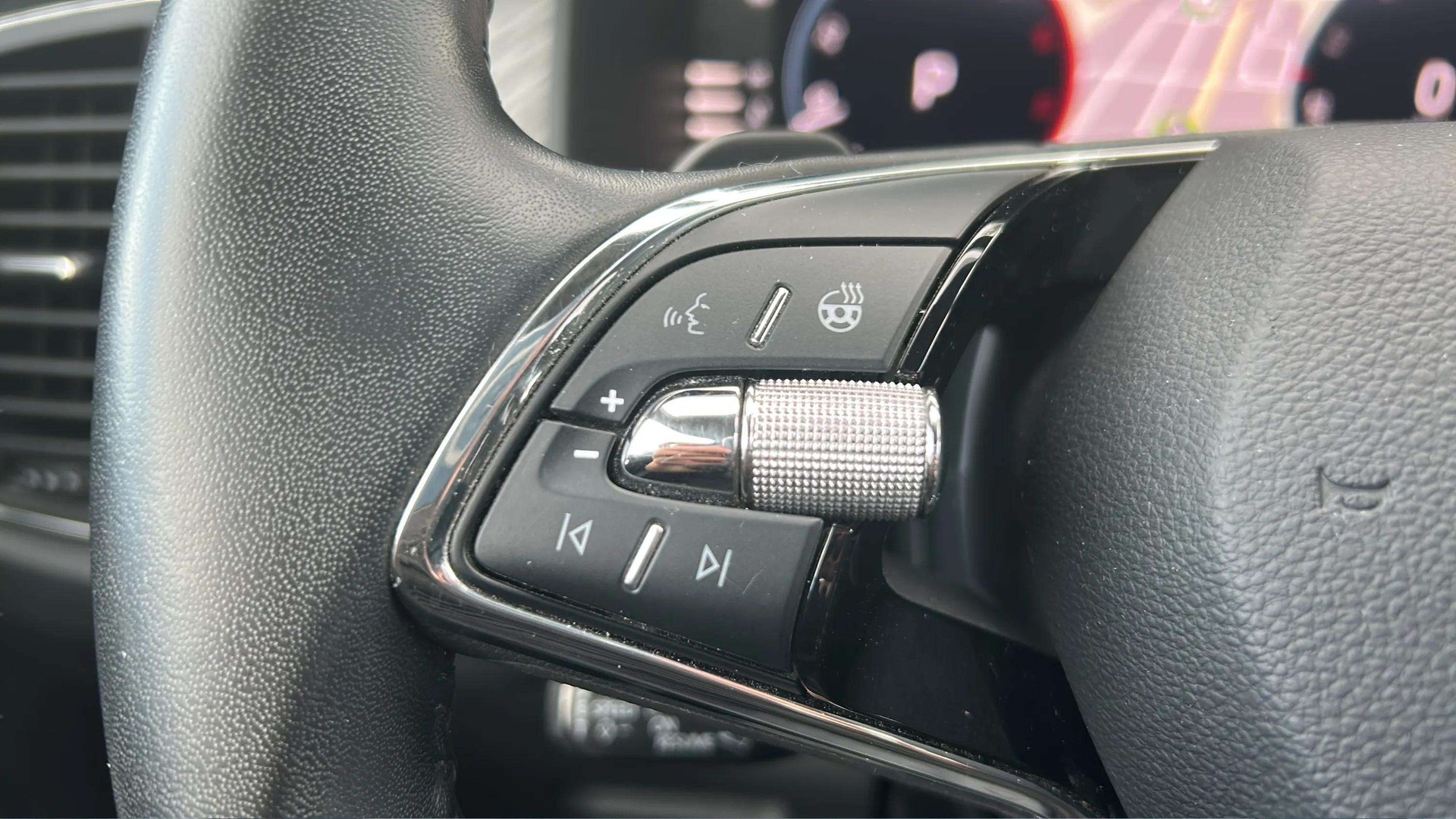 SKODA Kodiaq 2.0 TDI CR Style 4x4 DSG mit AHK-image-21
