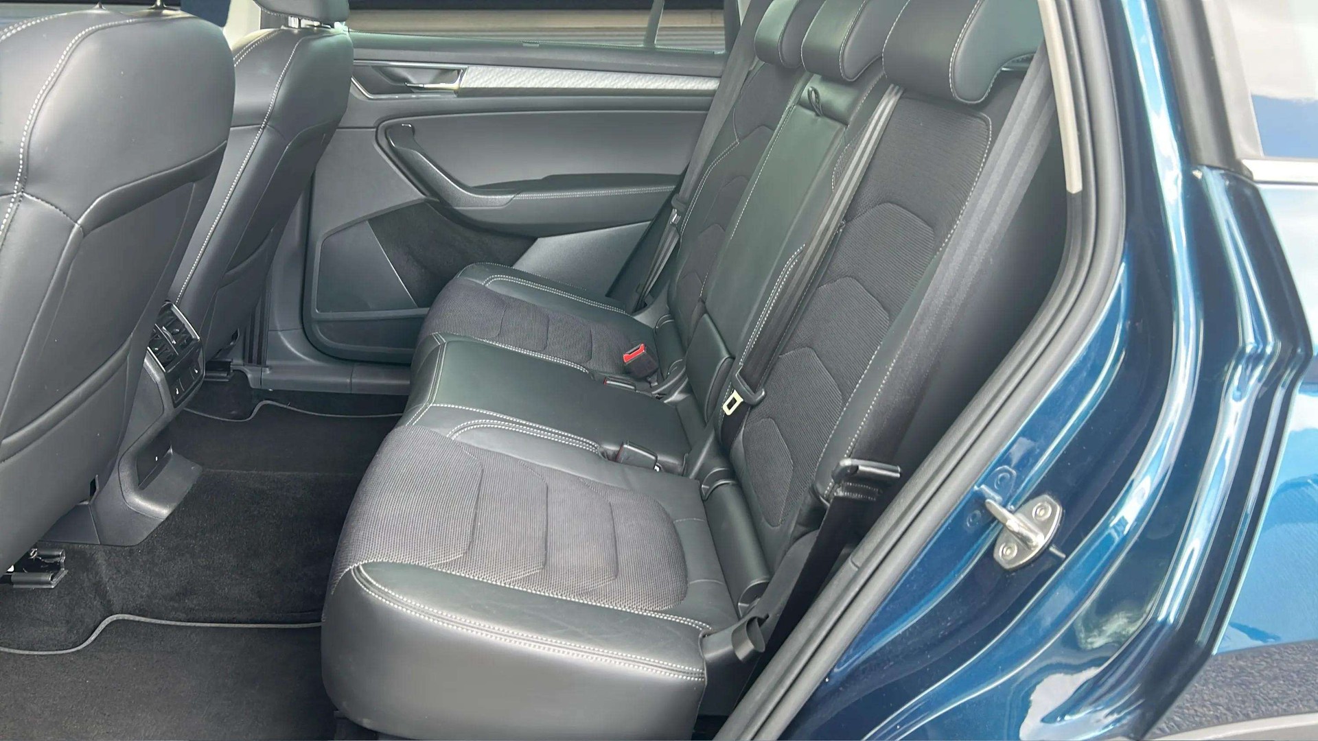 SKODA Kodiaq 2.0 TDI CR Style 4x4 DSG mit AHK-image-12