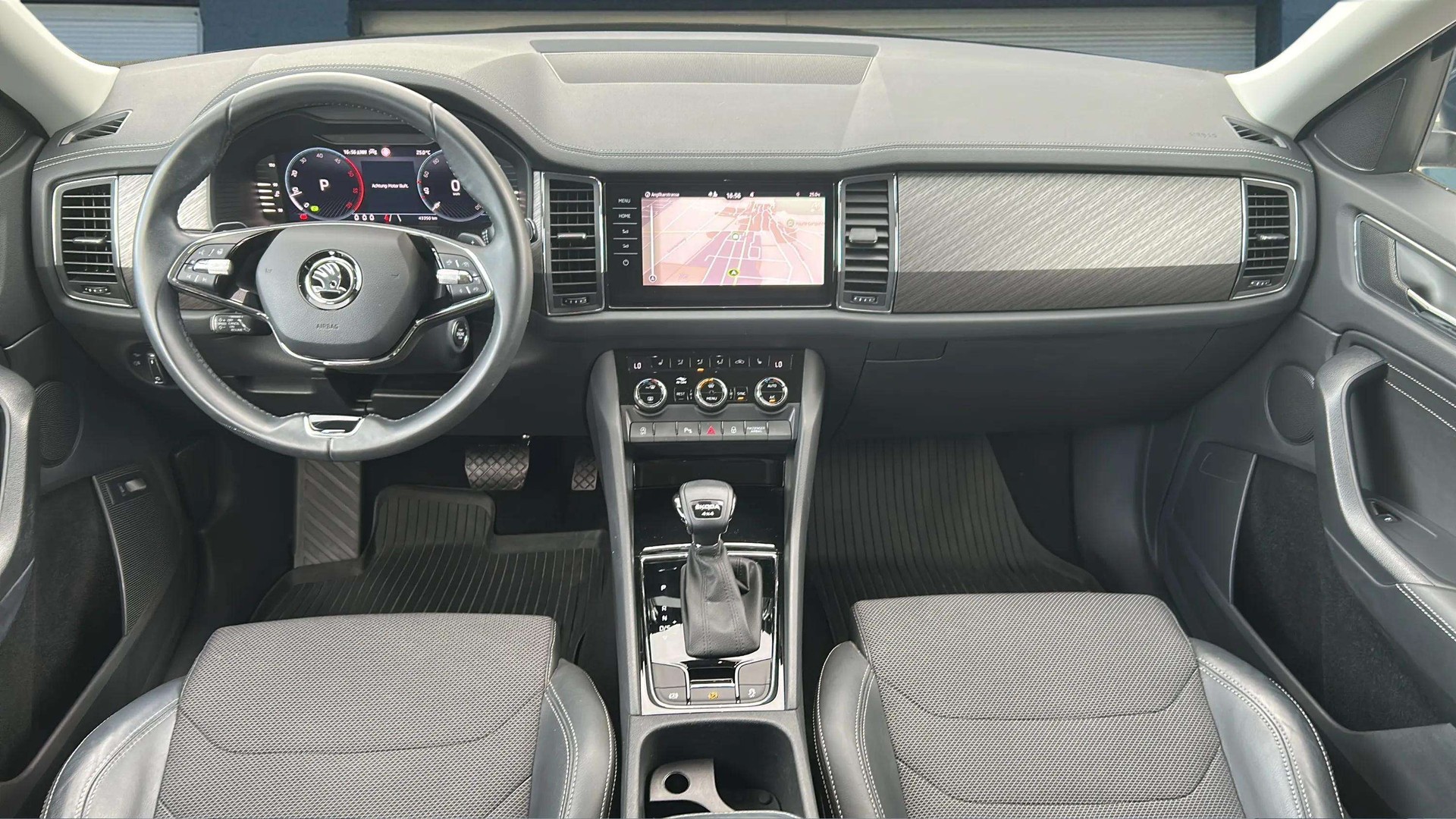 SKODA Kodiaq 2.0 TDI CR Style 4x4 DSG mit AHK-image-9