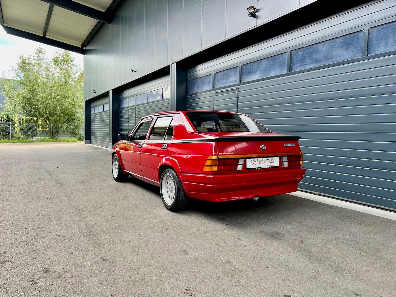 ALFA ROMEO 75 1.8 Turbo-image-2