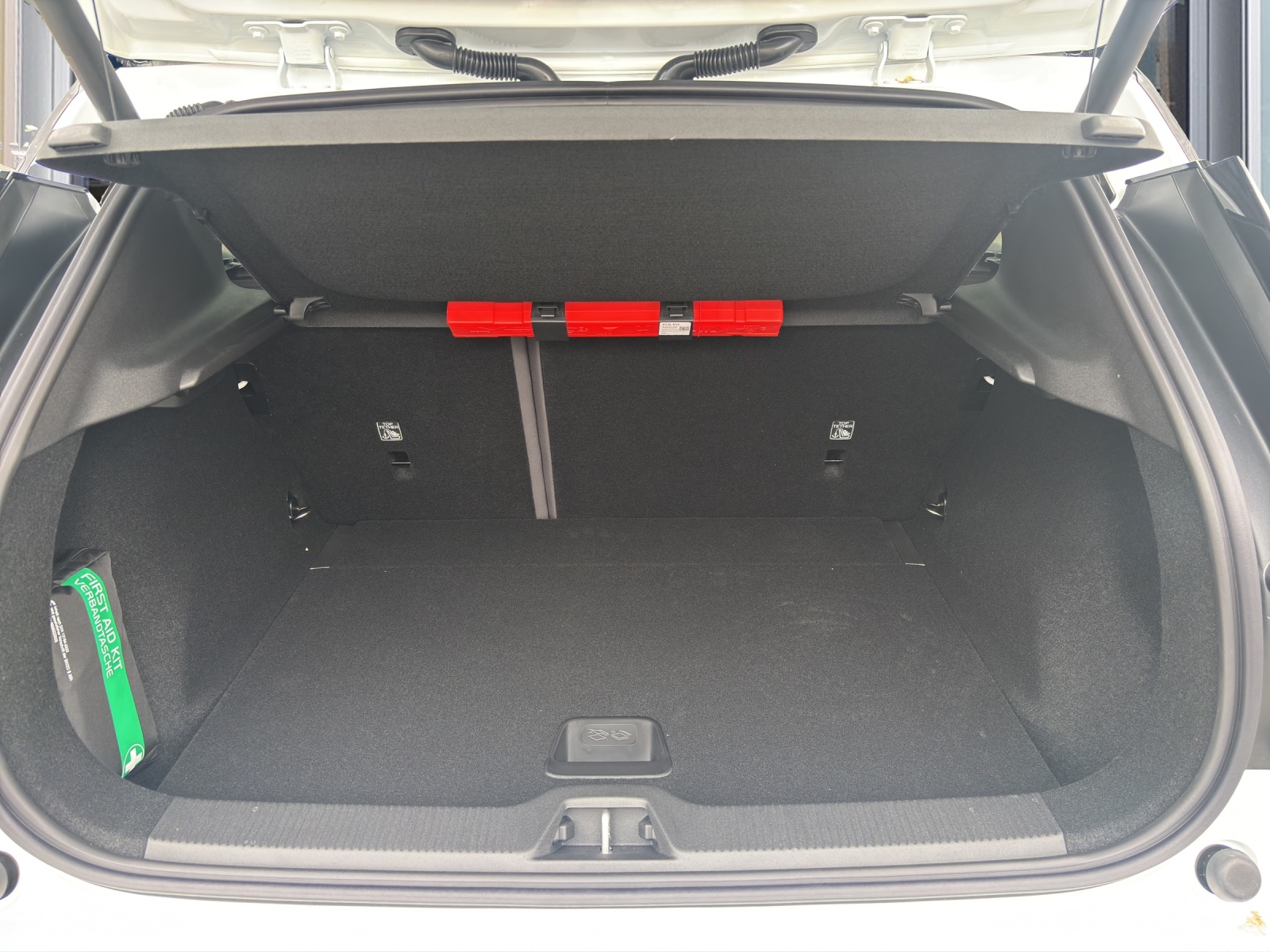 VOLVO EX30 CC E60 Twin Performance AWD-image-6