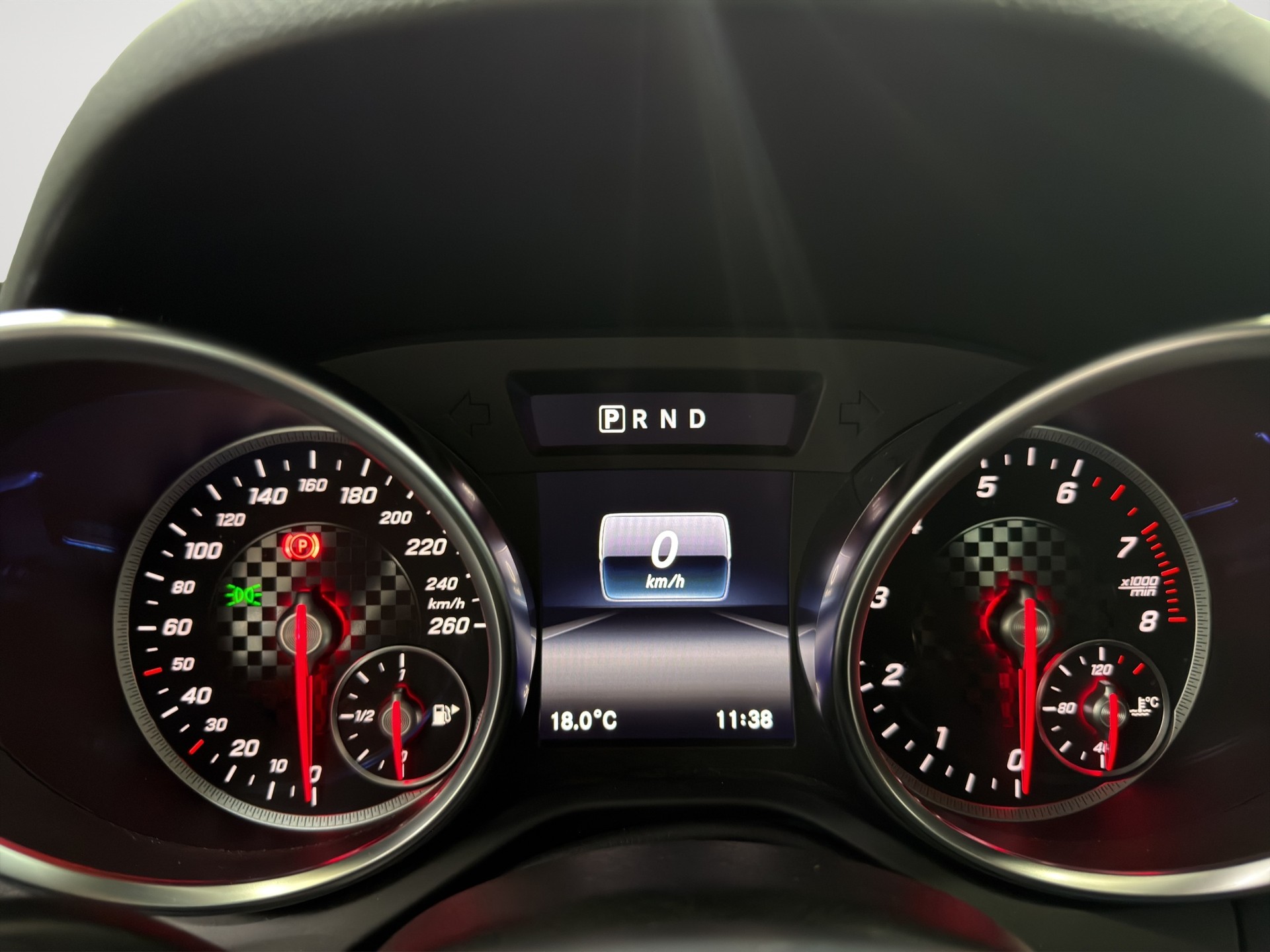 MERCEDES-BENZ SLC 300 AMG Line 9G-Tronic-image-10