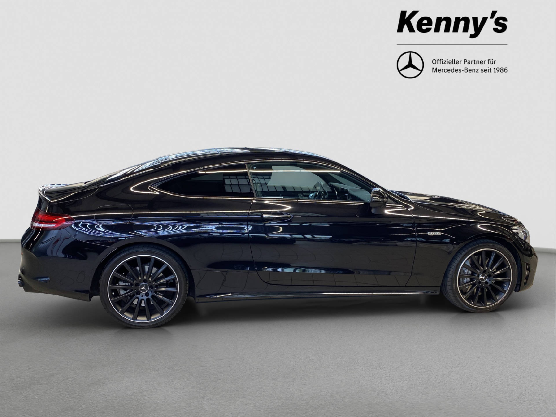 MERCEDES-BENZ C 43 AMG Coupé 4MATIC-showroom-element-3