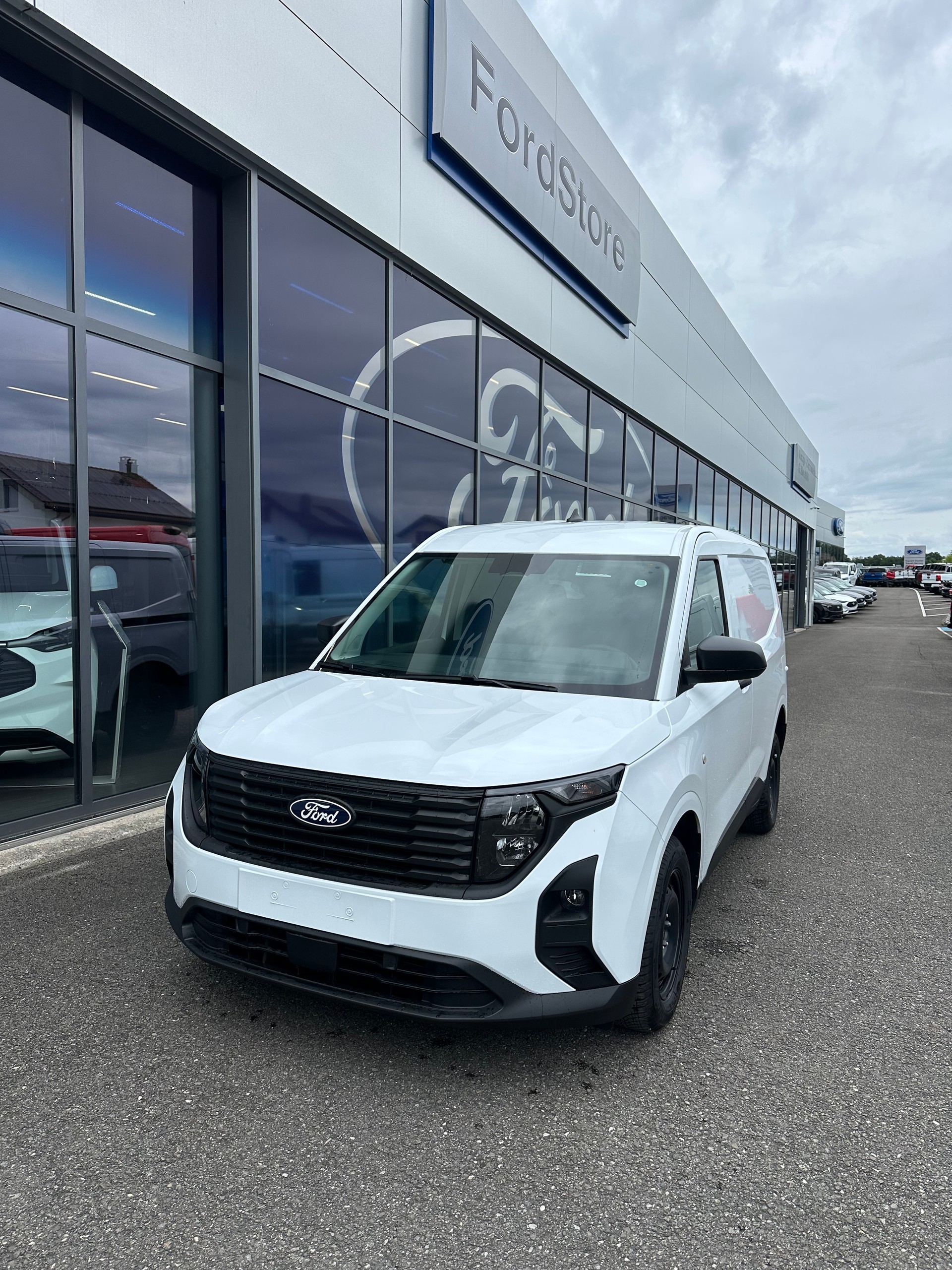 FORD Transit Courier van 1.0 EcoBoo Trend/125CV/Aut.