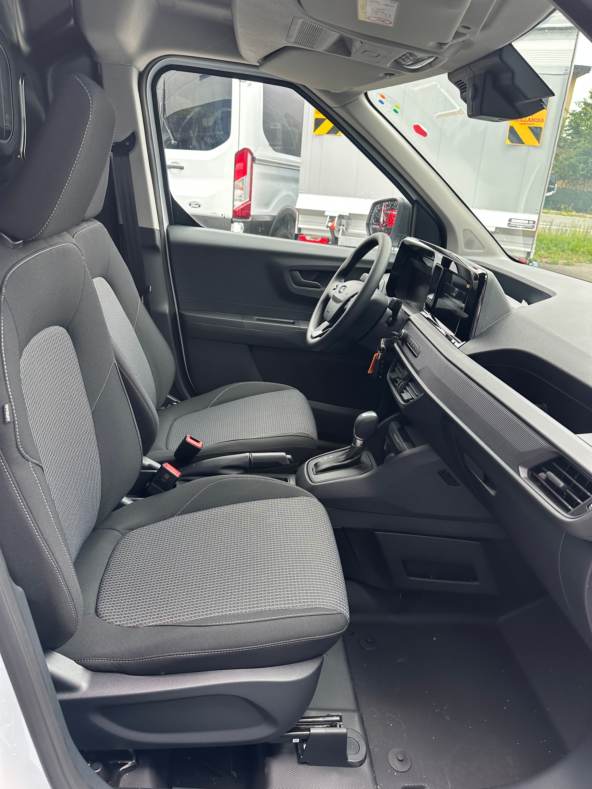 FORD Transit Courier van 1.0 EcoBoo Trend/125CV/Aut.-image-11