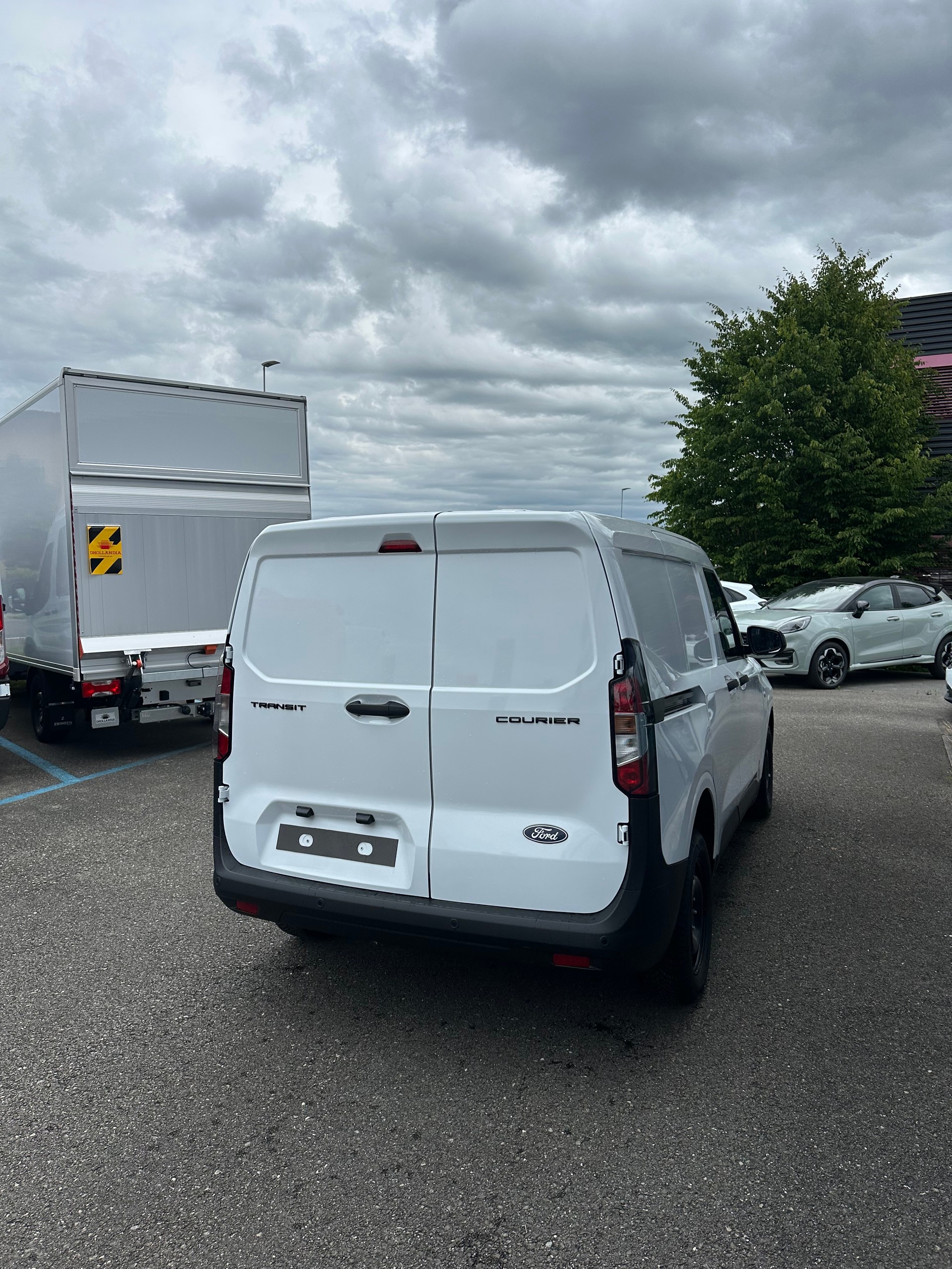 FORD Transit Courier van 1.0 EcoBoo Trend/125CV/Aut.-image-6