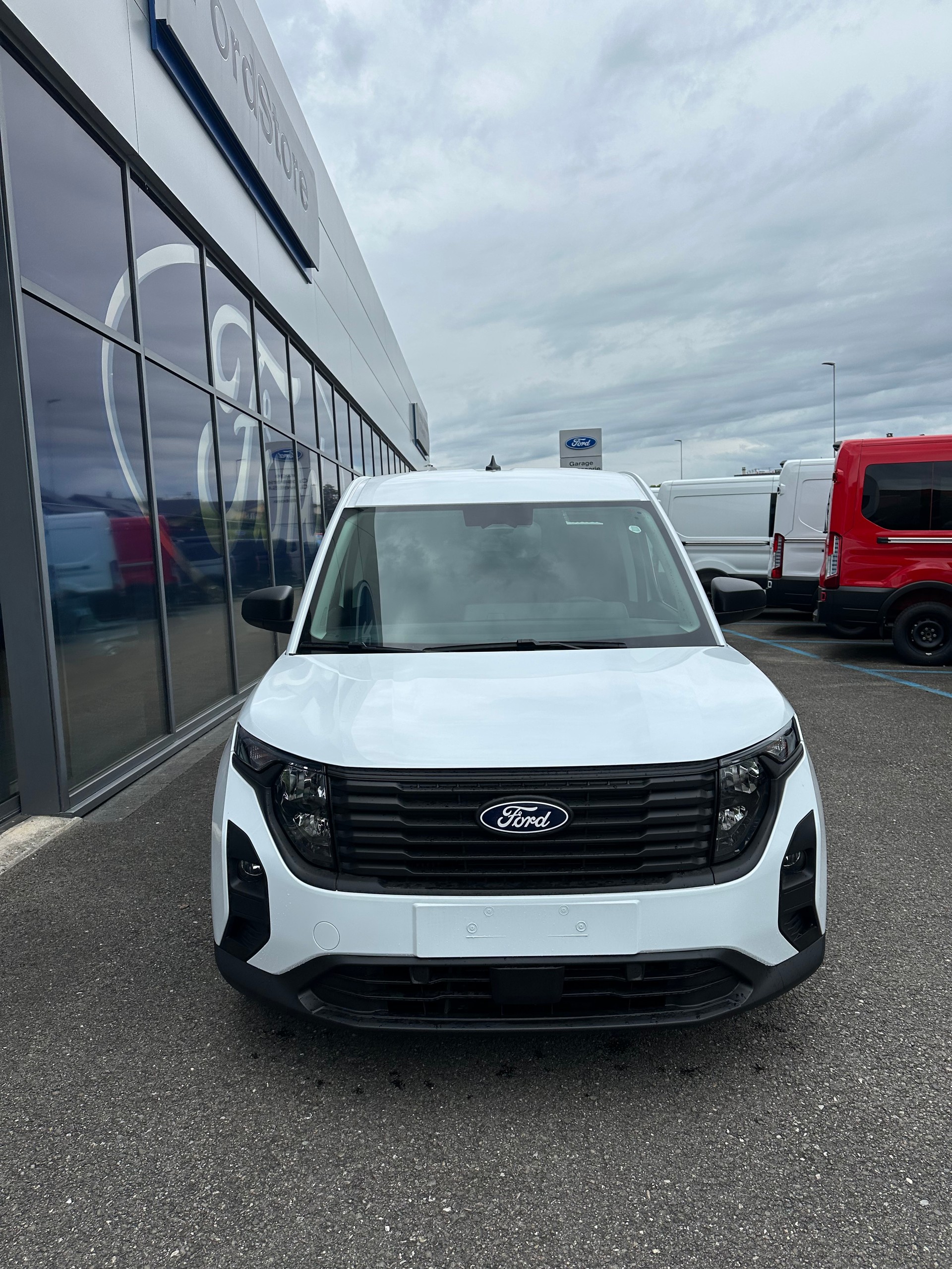 FORD Transit Courier van 1.0 EcoBoo Trend/125CV/Aut.-image-8