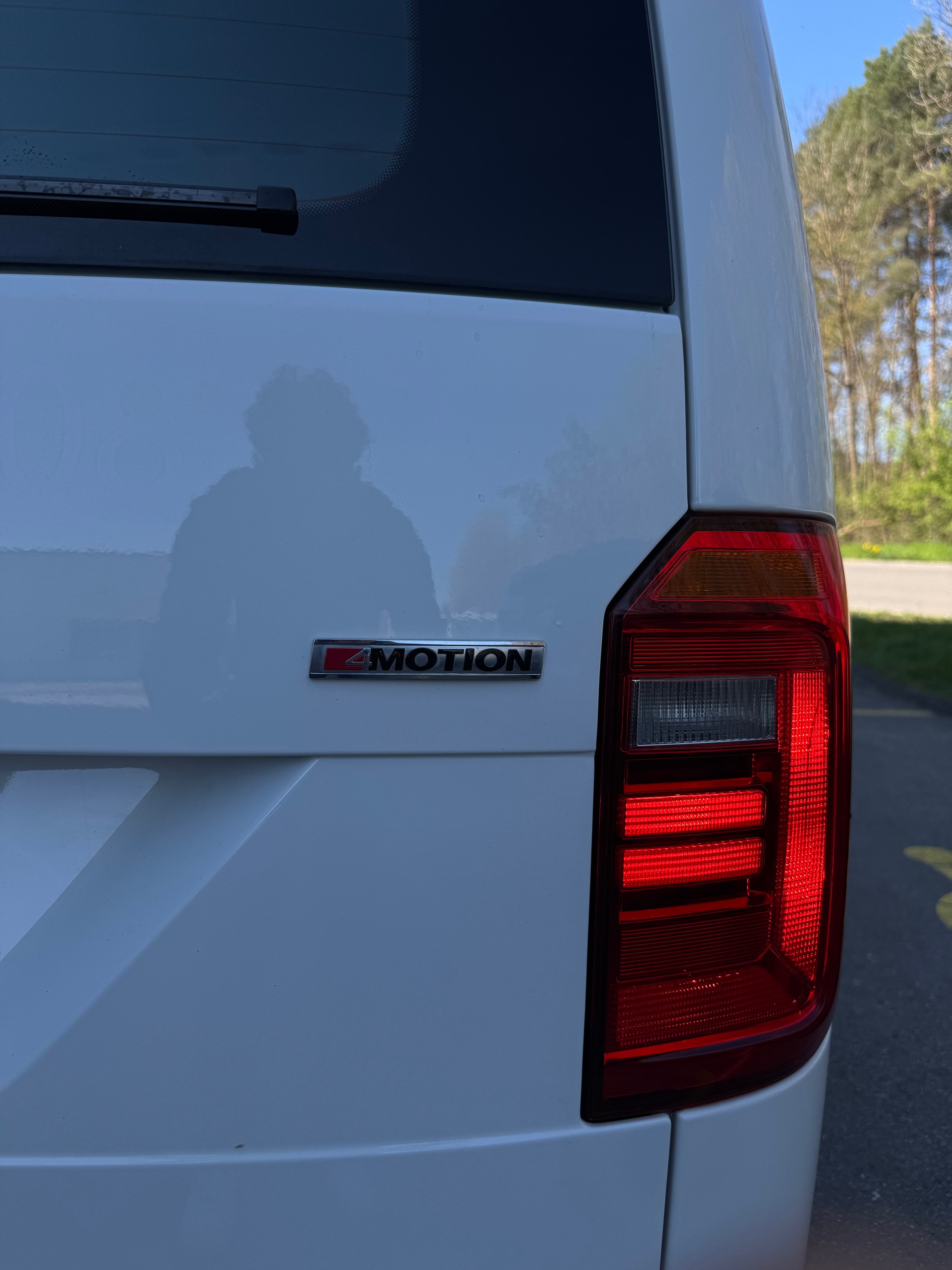 VW Caddy Maxi 2.0TDI 4Motion BlueMotion Technology-image-15