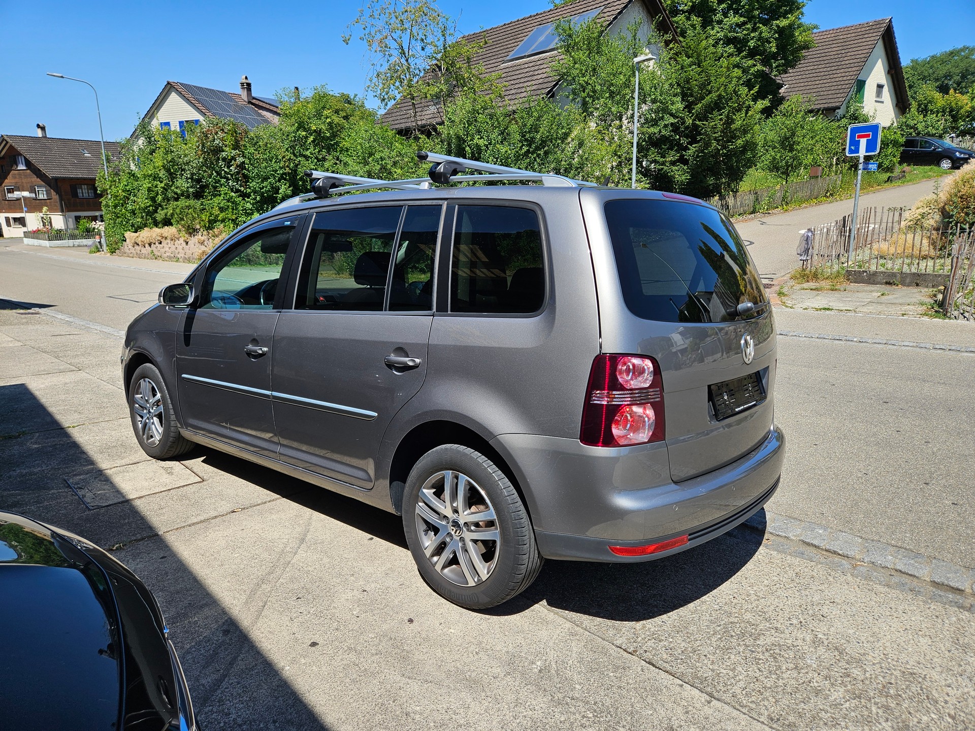 VW Touran 2.0 TDI Highline-image-3
