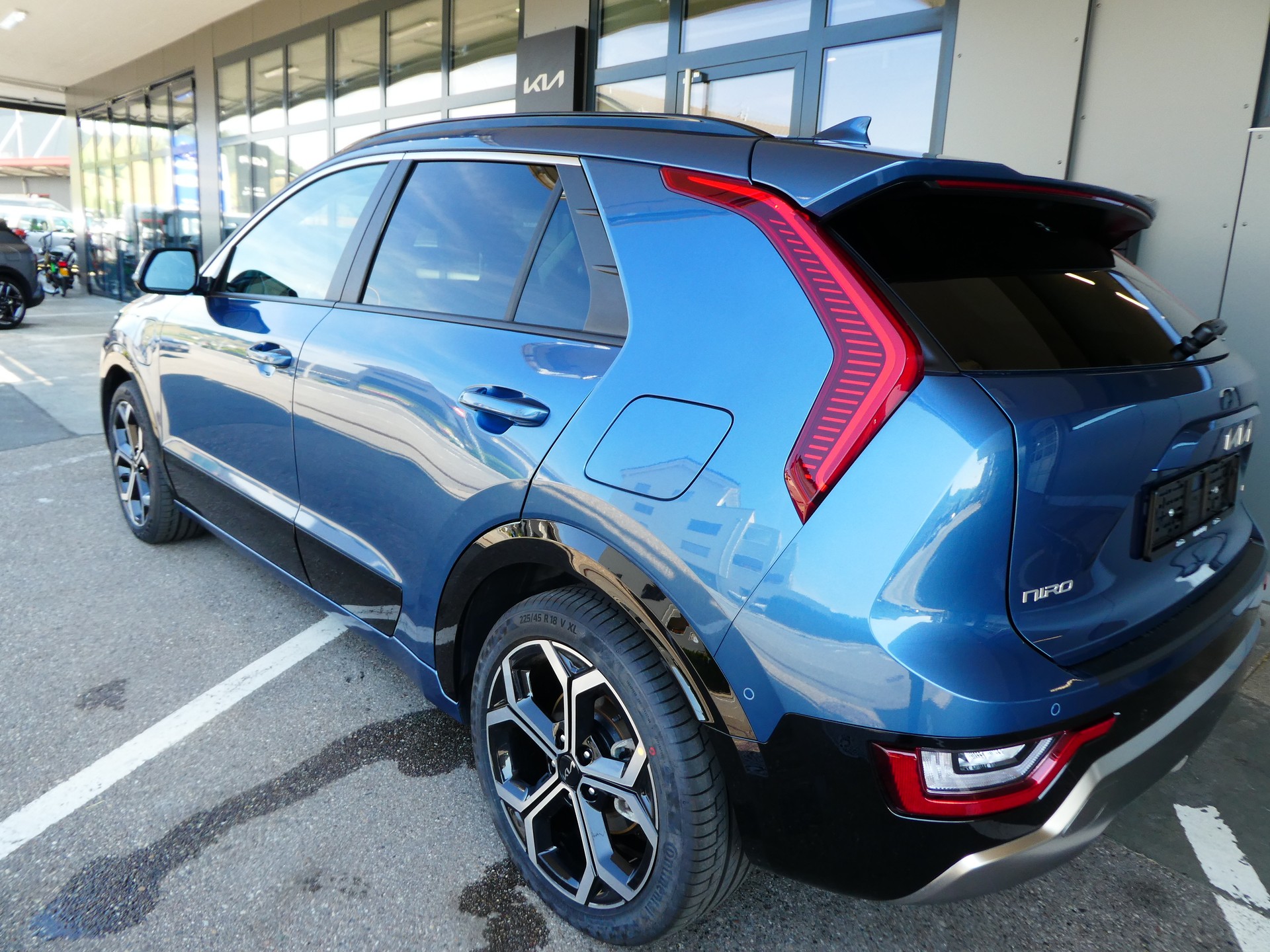 KIA Niro 1.6GDi Plug-in Hybrid Style DCT-image-5