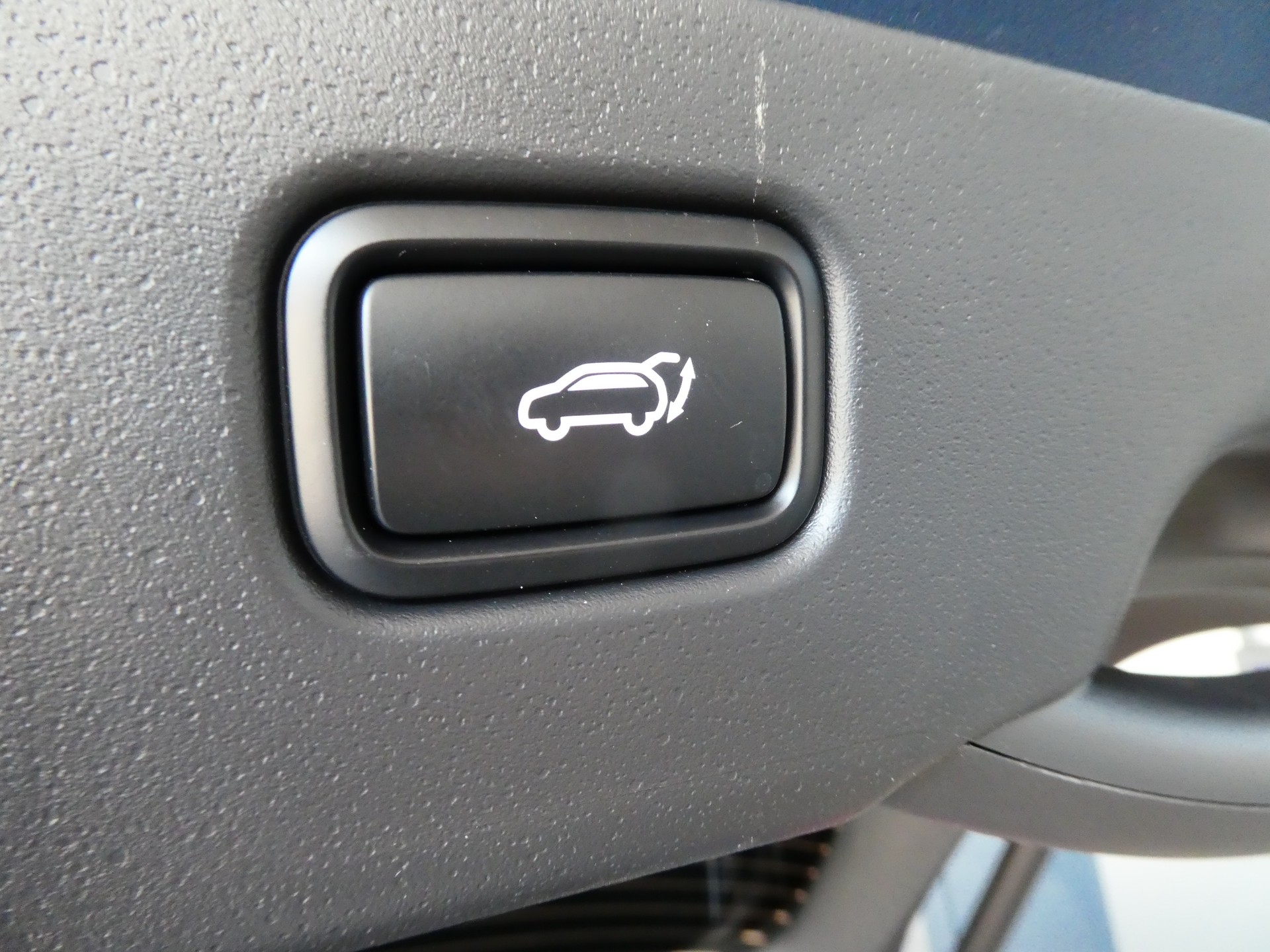 KIA Niro 1.6GDi Plug-in Hybrid Style DCT-image-8