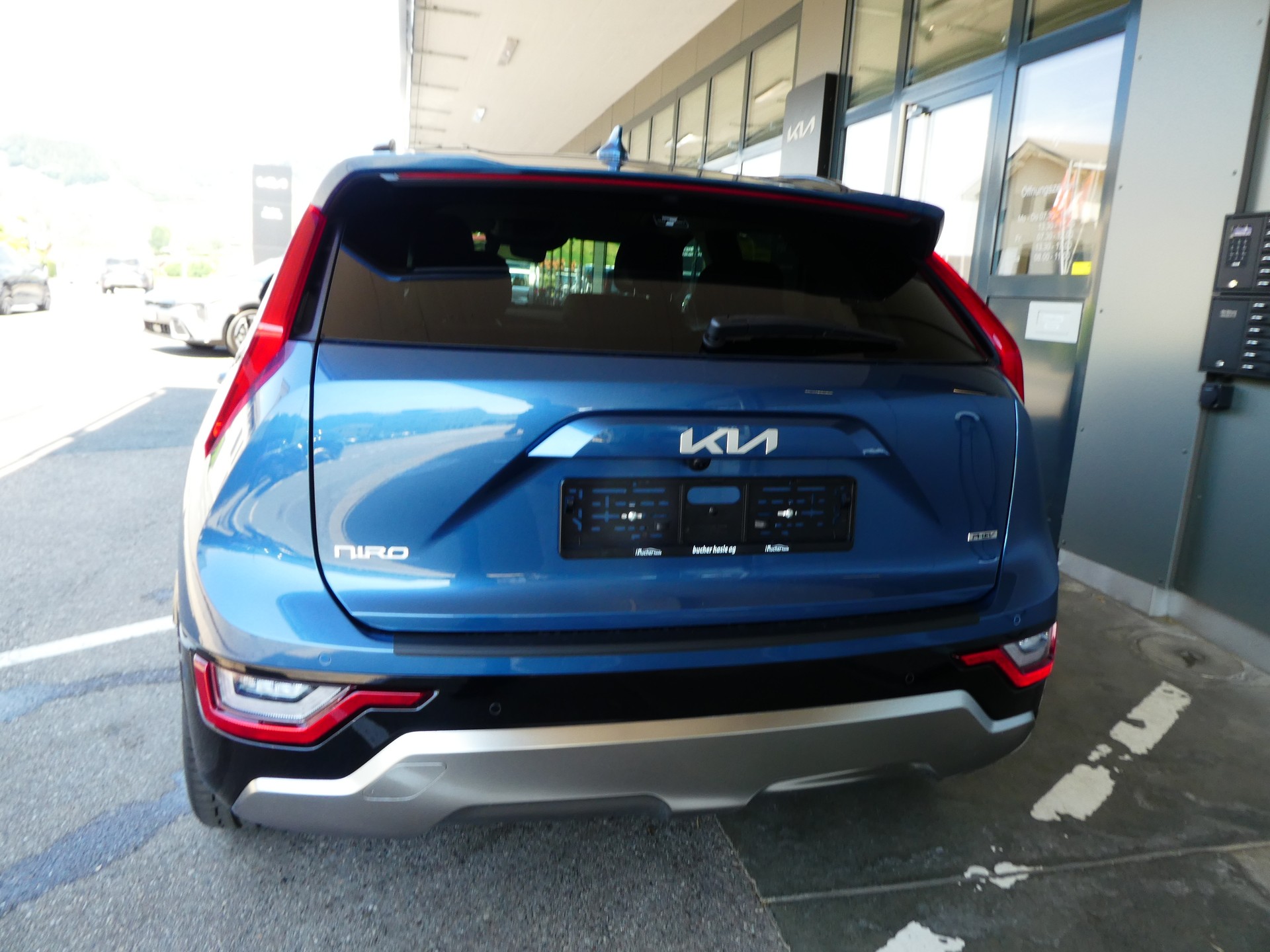 KIA Niro 1.6GDi Plug-in Hybrid Style DCT-image-6