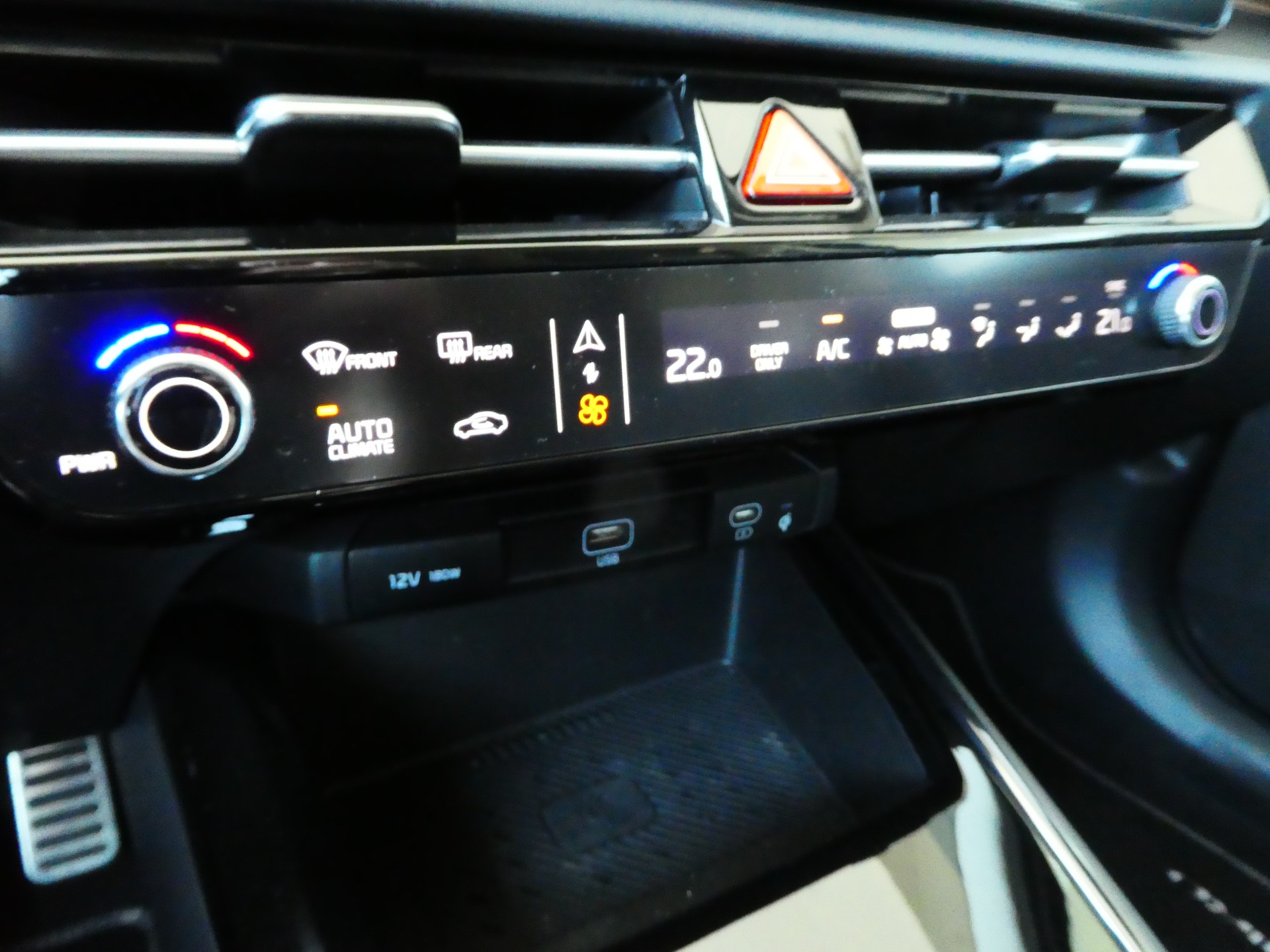 KIA Niro 1.6GDi Plug-in Hybrid Style DCT-image-12