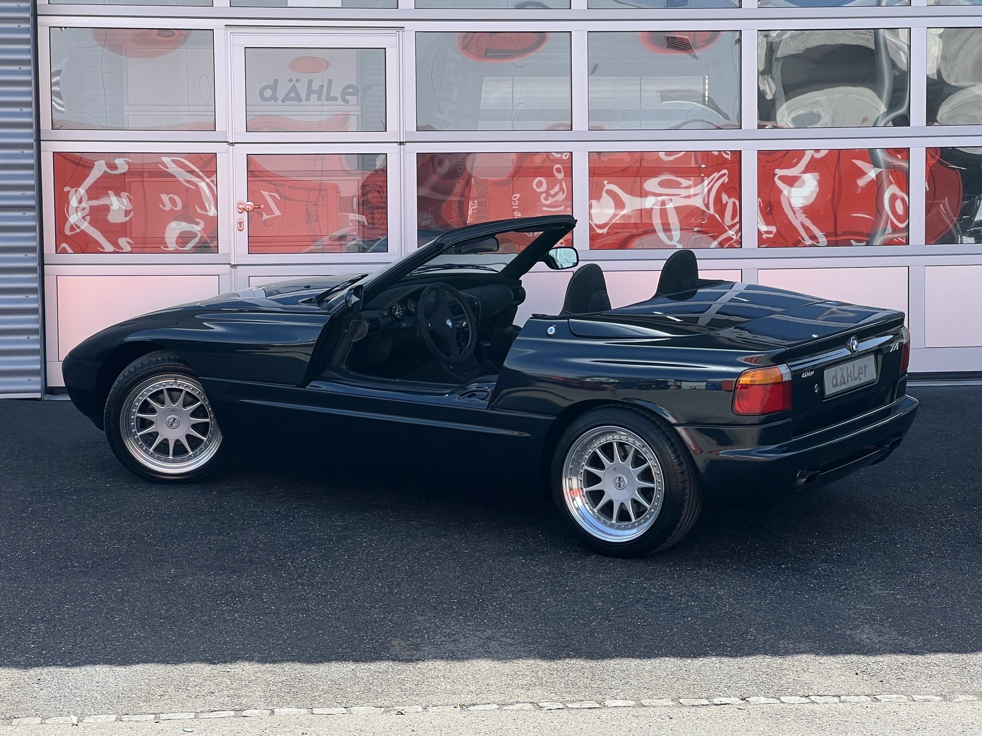 BMW Z1 E30-showroom-element-3