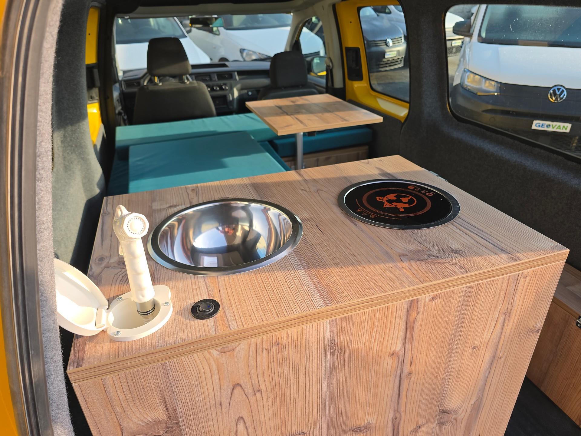 VW GEOVAN L - 102 PS Benzin - Klima - PDC hinten - DAB+ - 2 x Schiebetür - grosses Fensterpaket-image-7