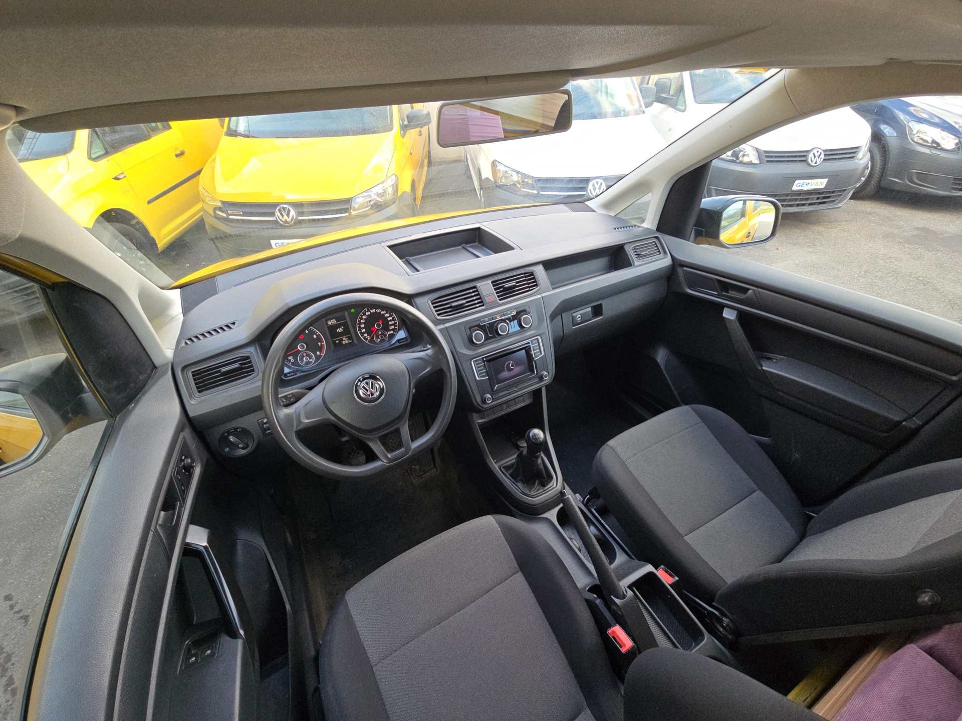 VW GEOVAN L - 102 PS Benzin - Klima - PDC hinten - DAB+ - 2 x Schiebetür - grosses Fensterpaket-image-6