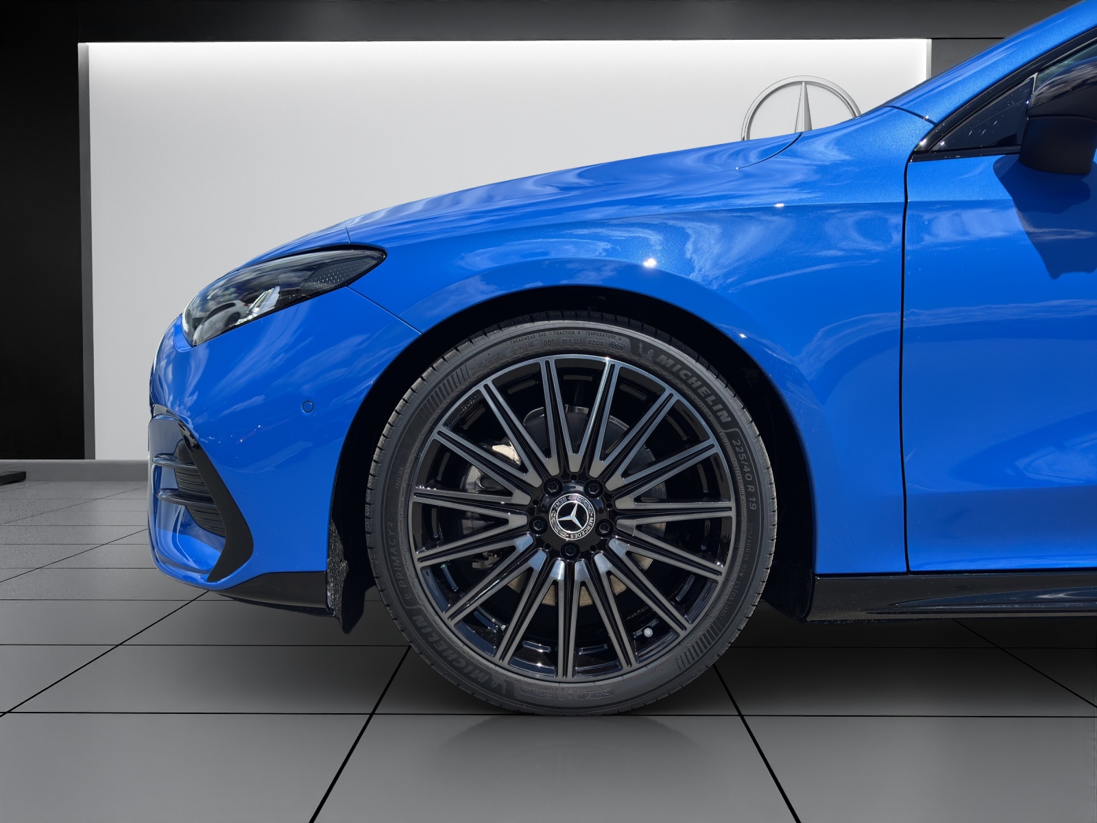 MERCEDES-BENZ CLA 220 8G-DCT-showroom-element-2
