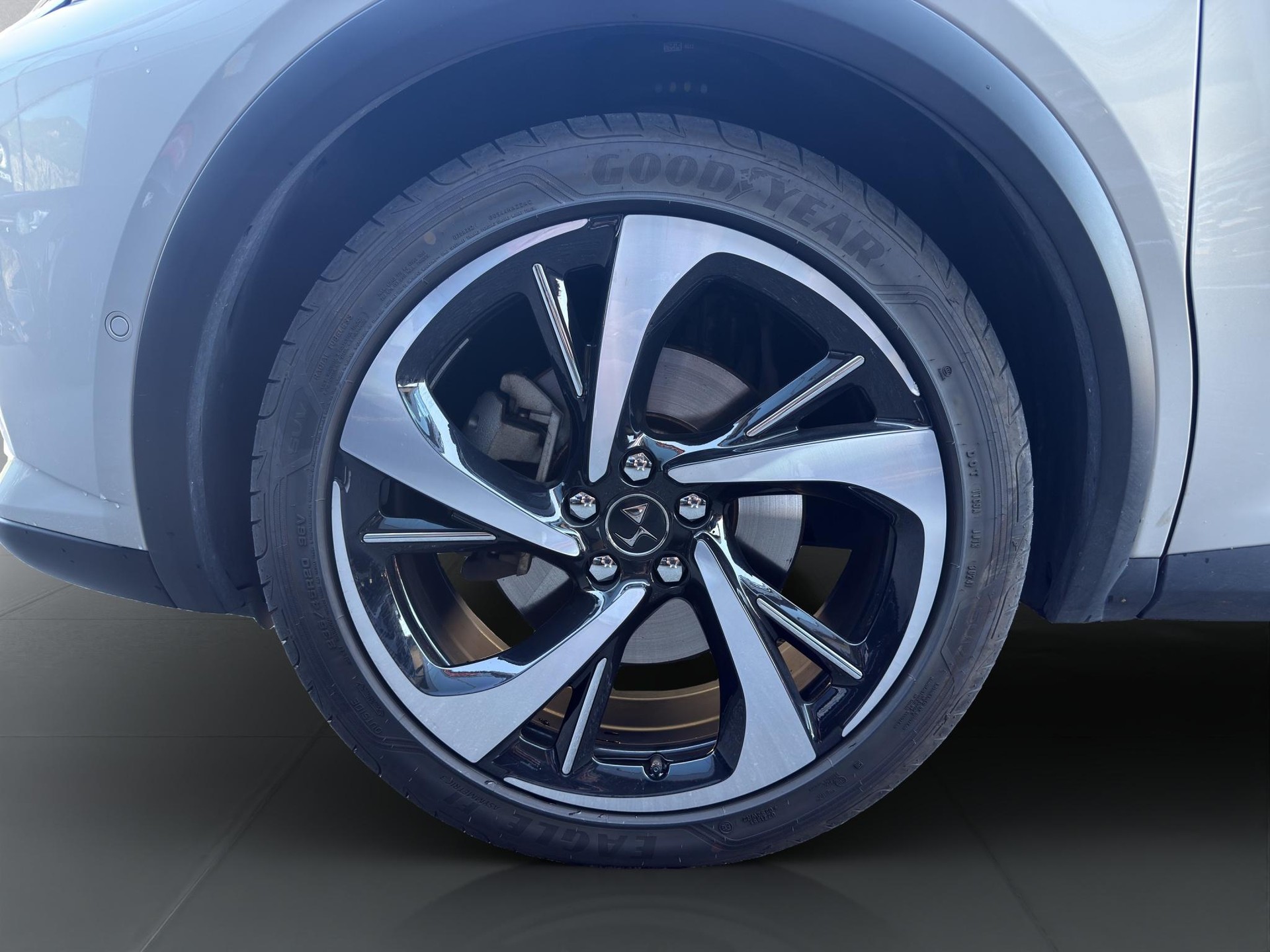 DS AUTOMOBILES 7 1.6 E-Tense Opéra 4x4-image-19
