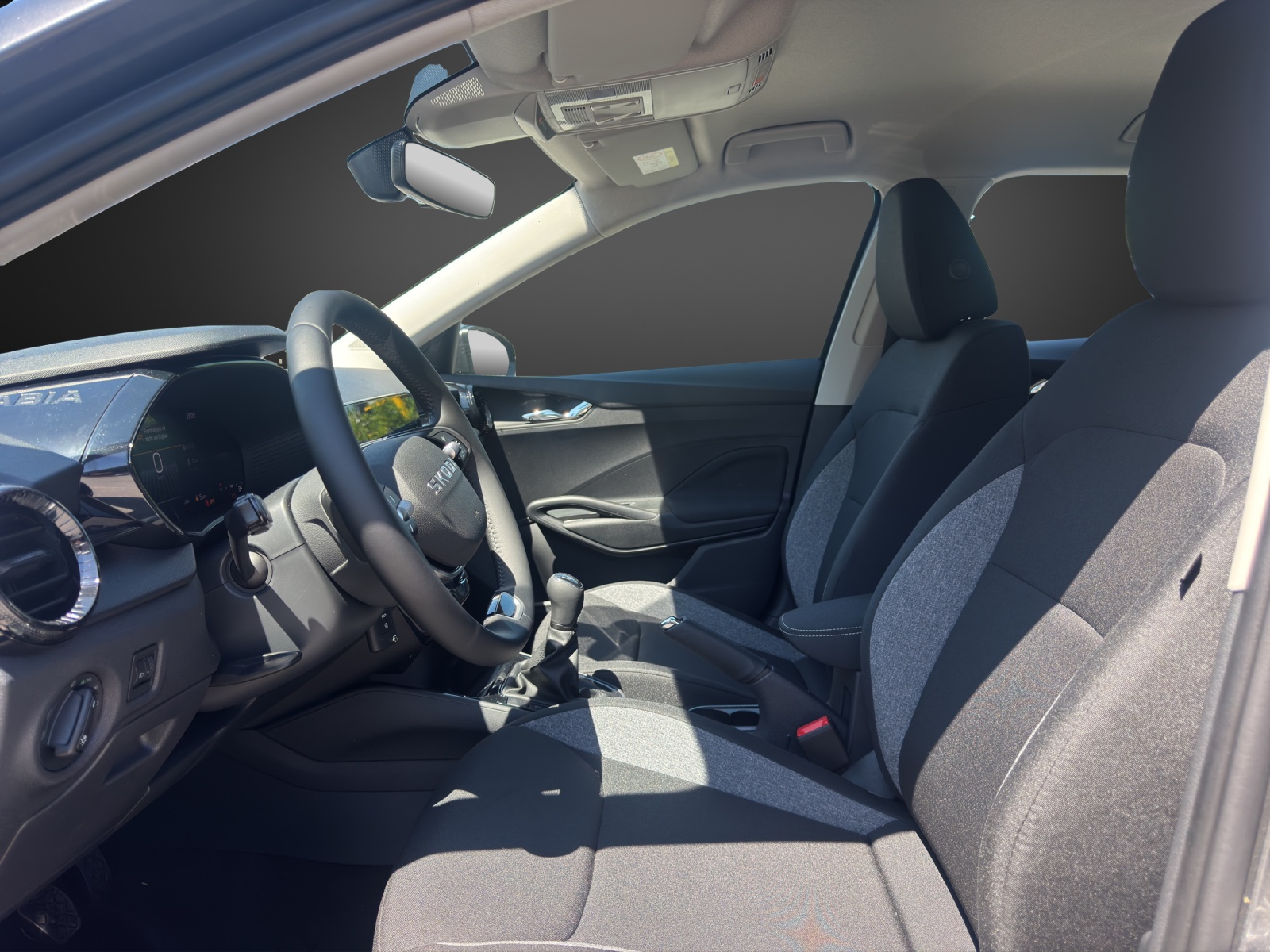 SKODA Fabia 1.0 TSI Essence-image-7