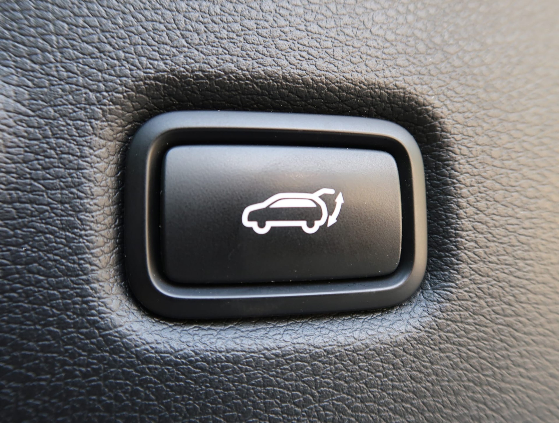 KIA Xceed 1.6 GDi Plug-in Hybrid Style DCT-image-28