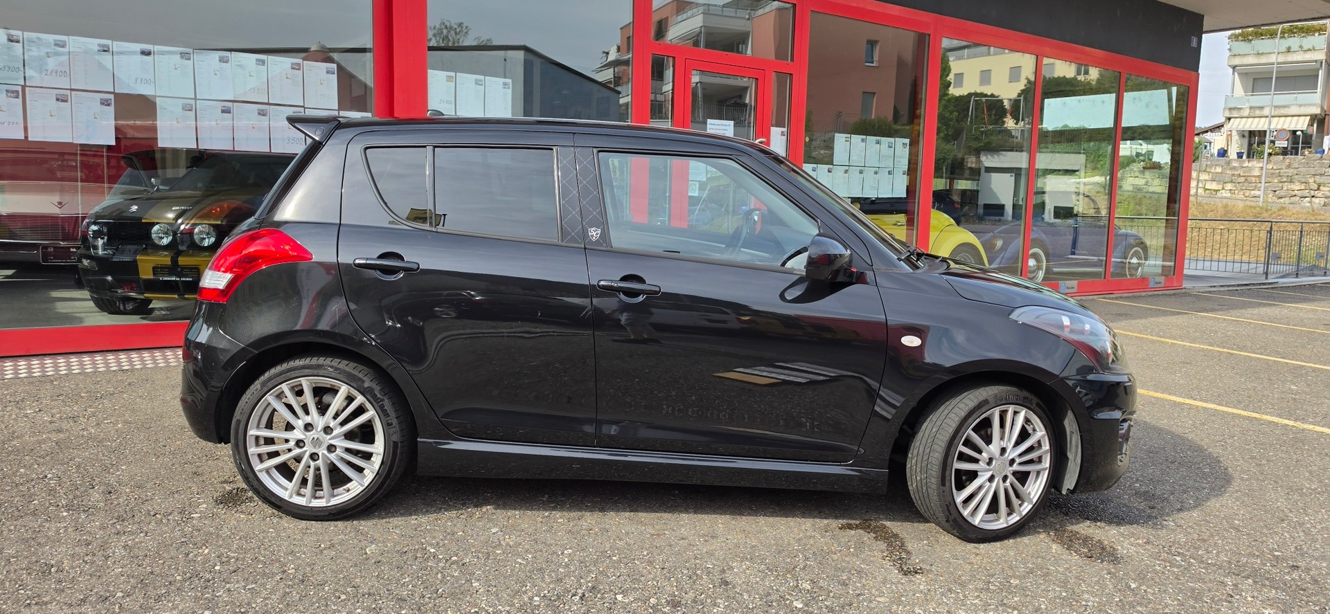 SUZUKI Swift 1.6i 16V Sport Sergio Cellano Top-showroom-element-1