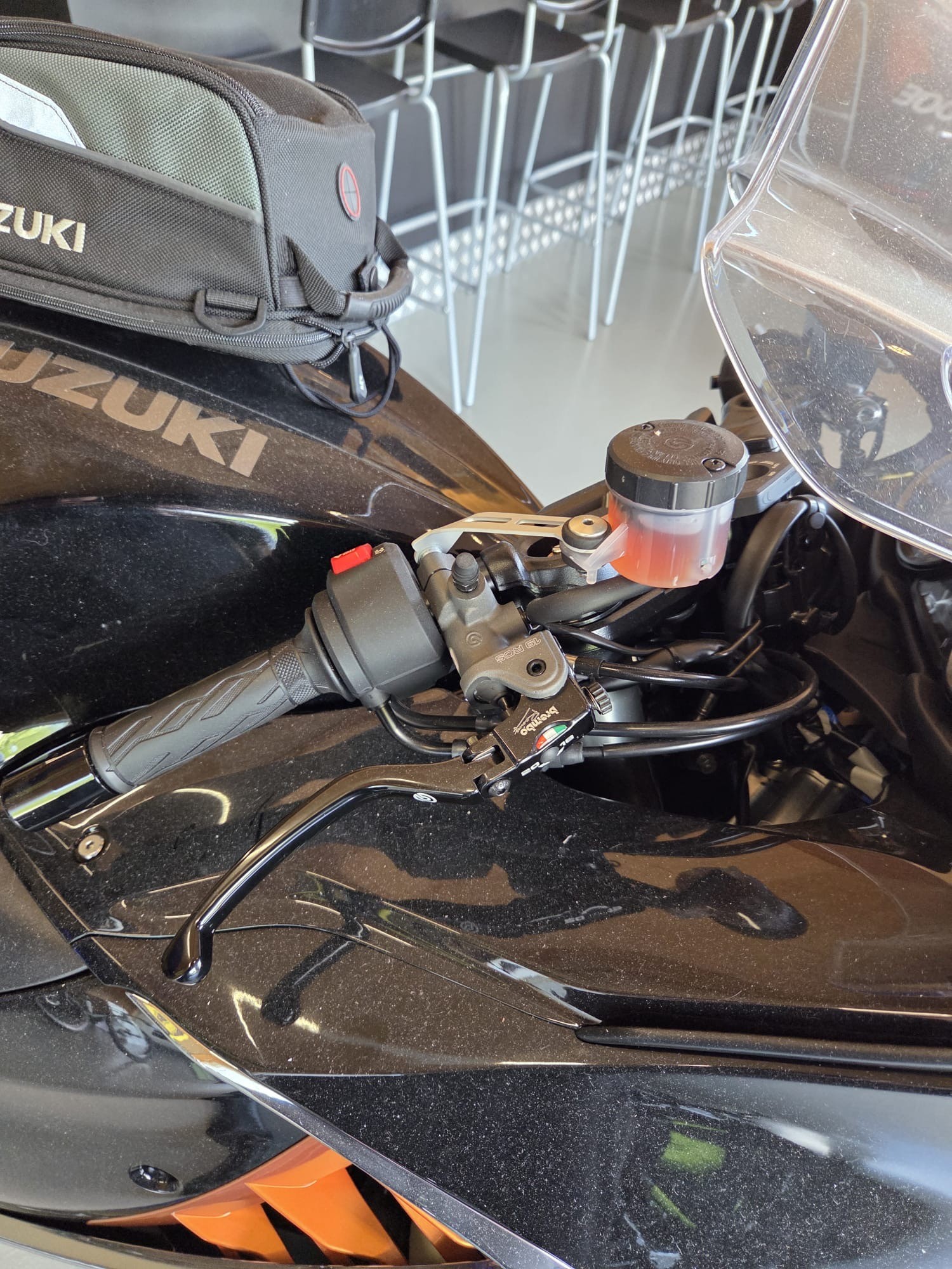 SUZUKI GSX 1300 RR Hayabusa-image-8