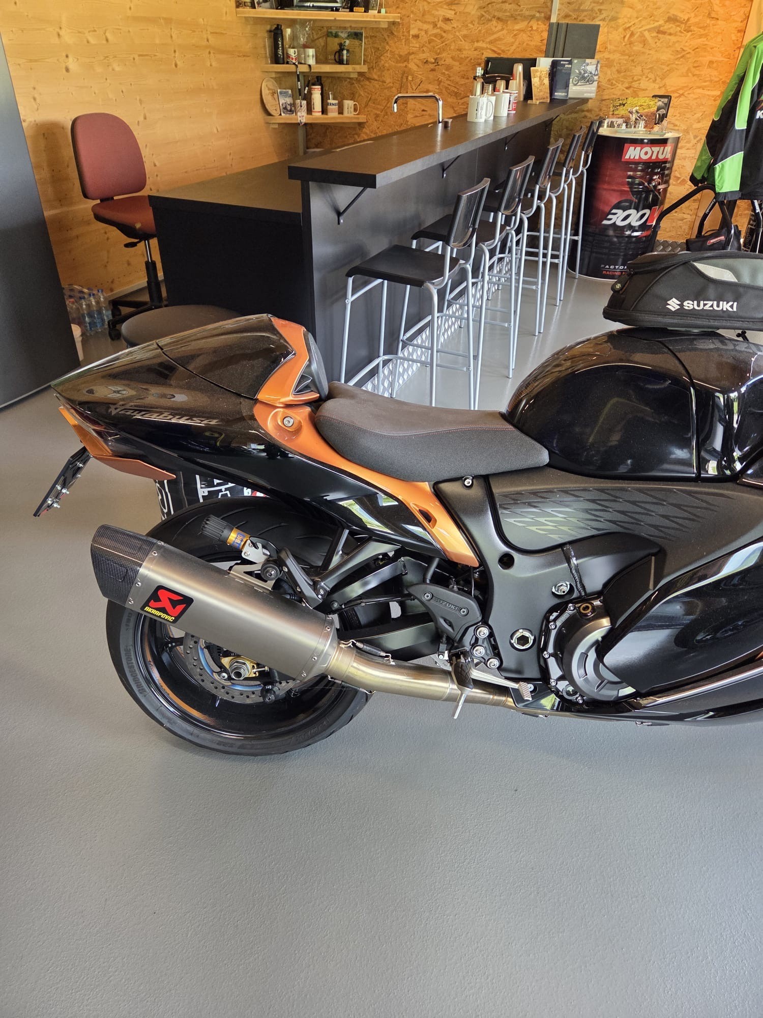 SUZUKI GSX 1300 RR Hayabusa-image-0