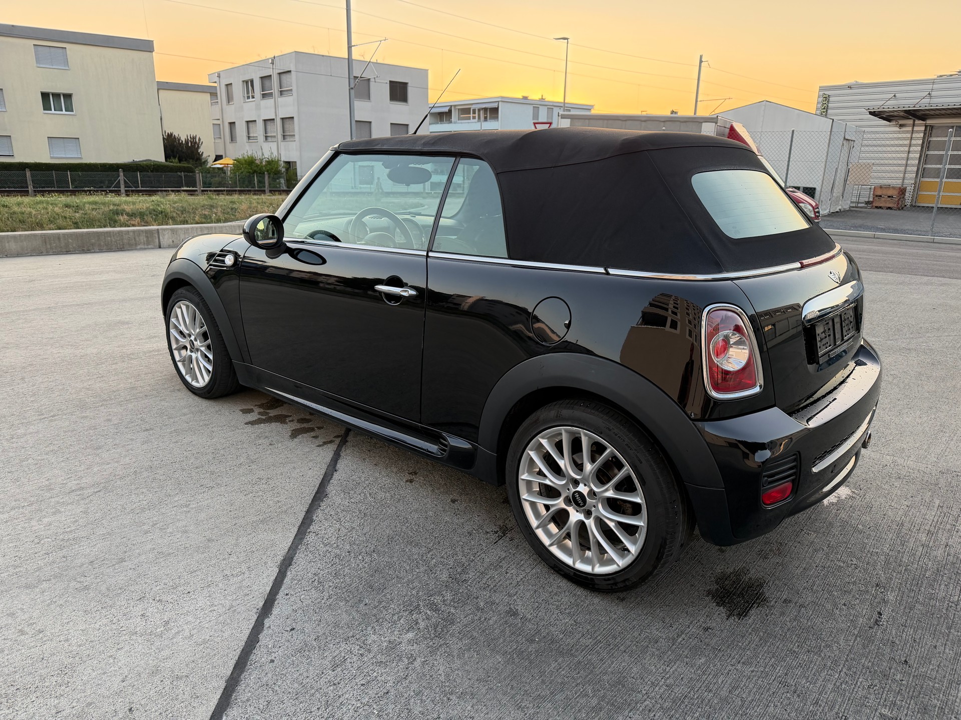 MINI Cooper Cabriolet Works Paket-image-2