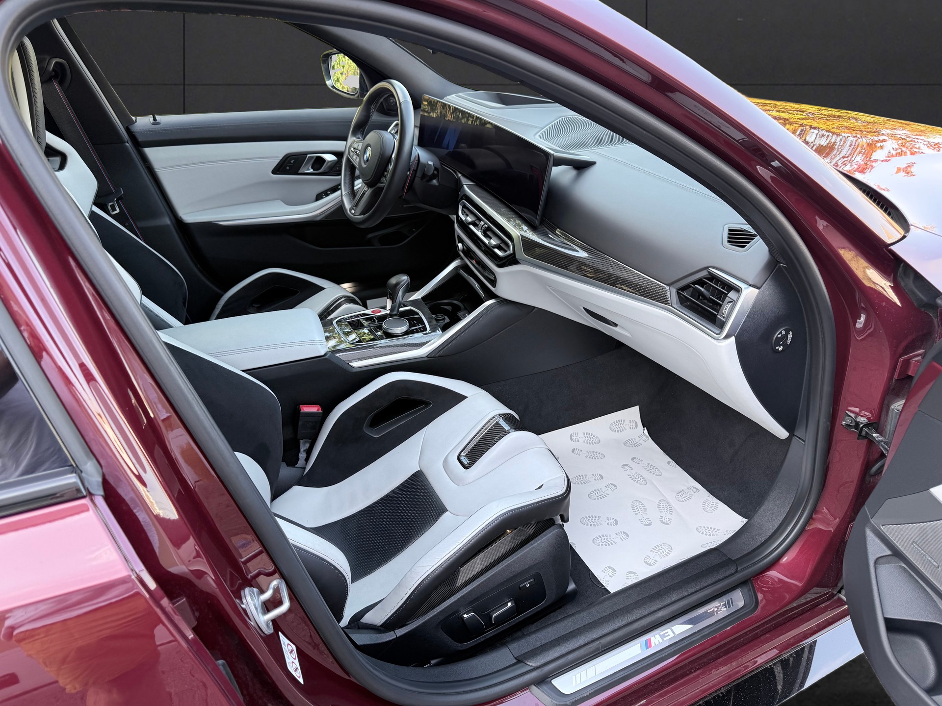 BMW M3 Touring xDrive Competition M-image-12