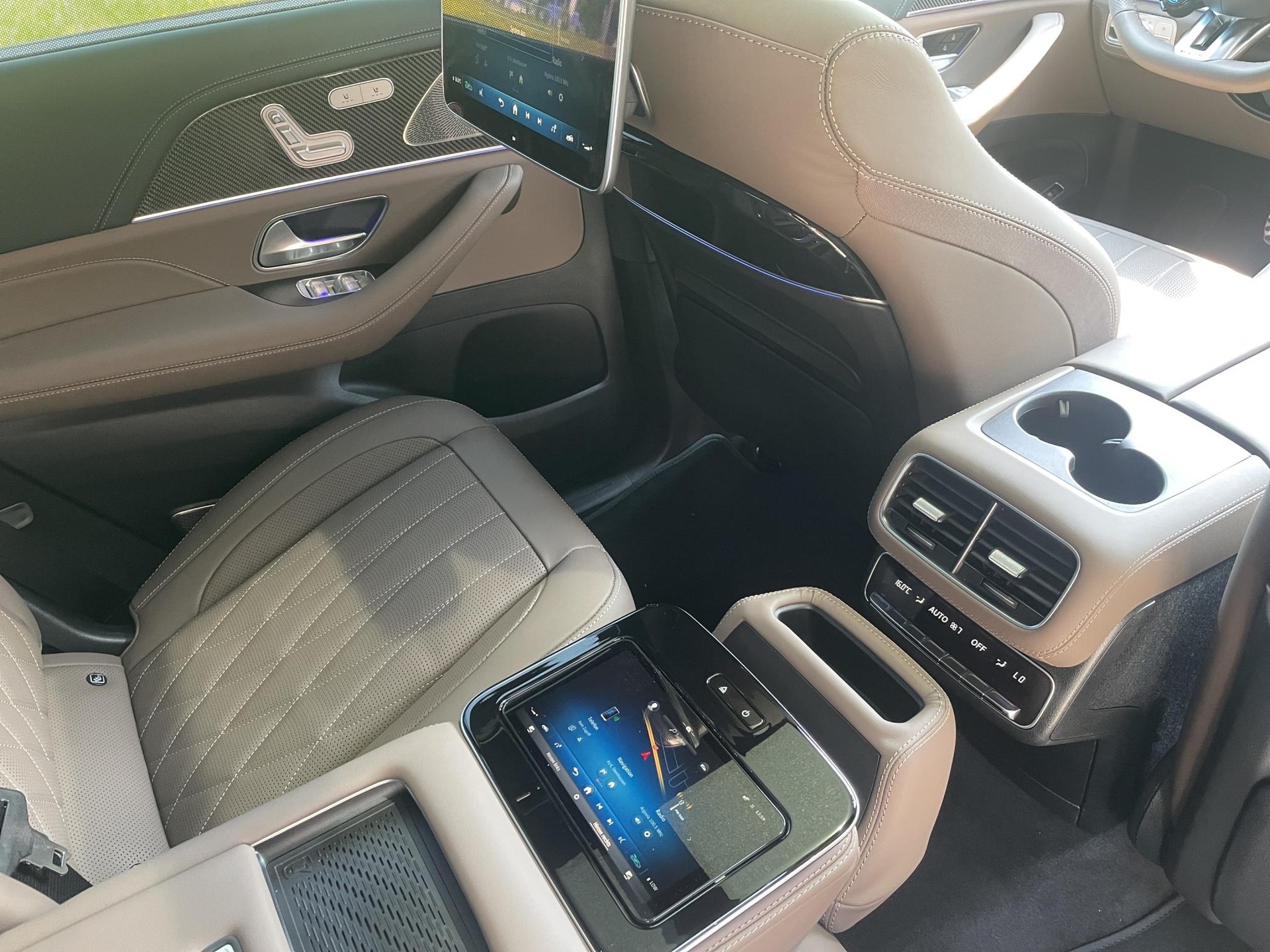MERCEDES-BENZ GLS 63 AMG 4matic+-image-21