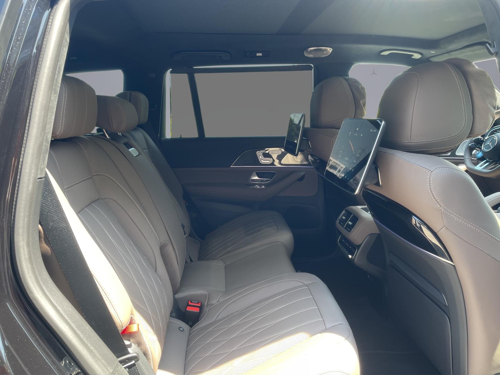 MERCEDES-BENZ GLS 63 AMG 4matic+-image-17