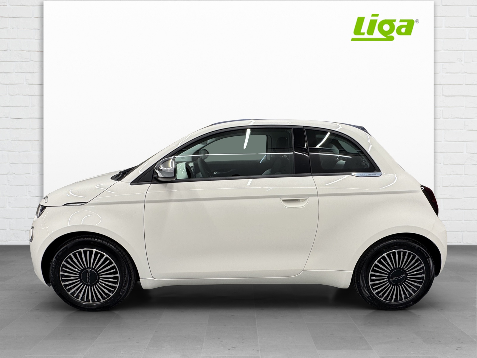 FIAT 500 Cabrio 1.0 Hybrid Dolcevita-showroom-element-2