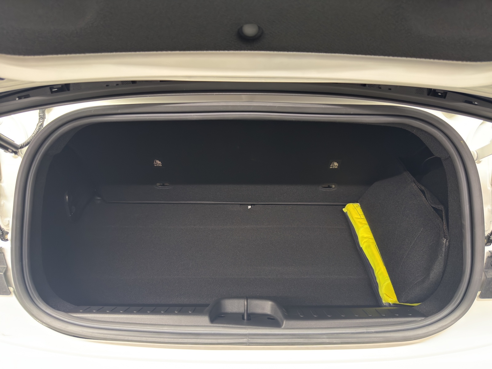 FIAT 500 Cabrio 1.0 Hybrid Dolcevita-image-10