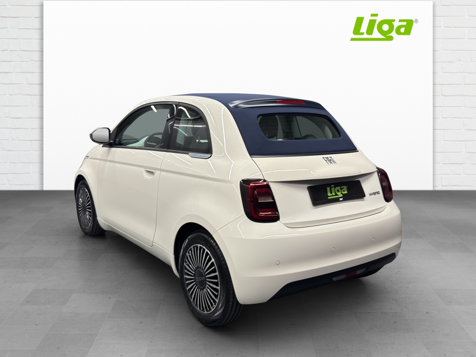 FIAT 500 Cabrio 1.0 Hybrid Dolcevita-showroom-element-3
