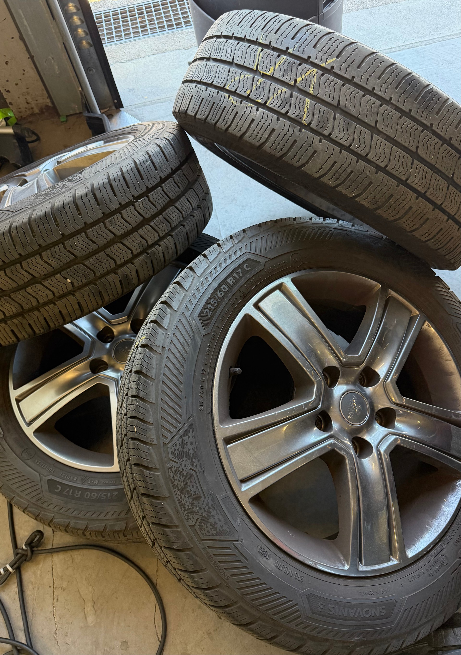 VW T5 Multivan 2.0 Bi-TDI CR Highline 4Motion DSG-image-14