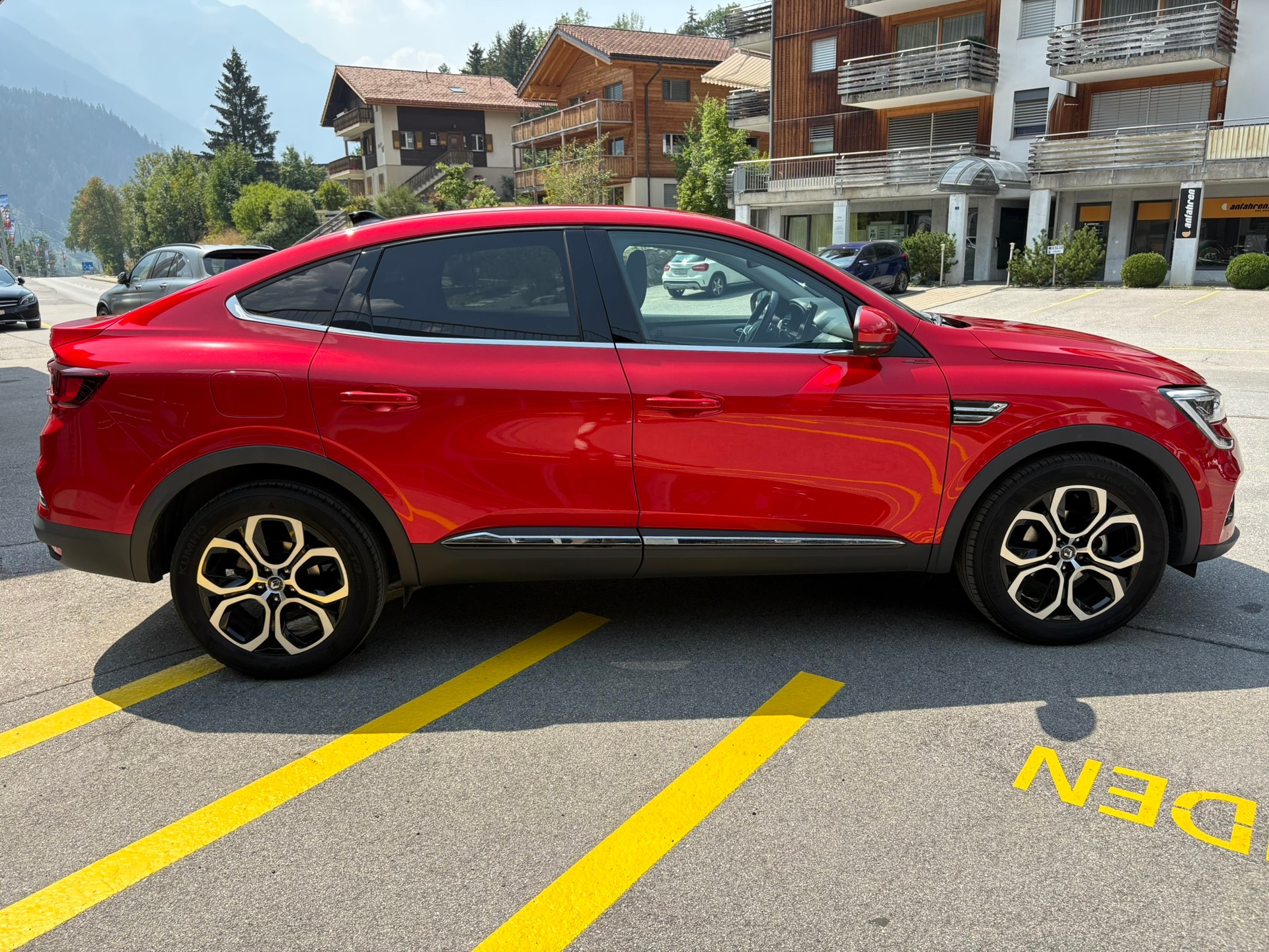 RENAULT Arkana 1.3 TCe Intens EDC-showroom-element-3