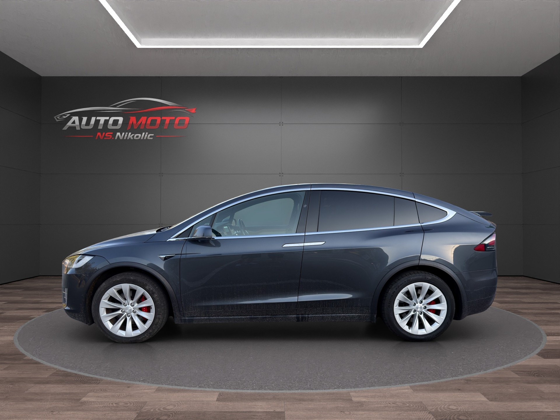 TESLA Model X Performance-image-3